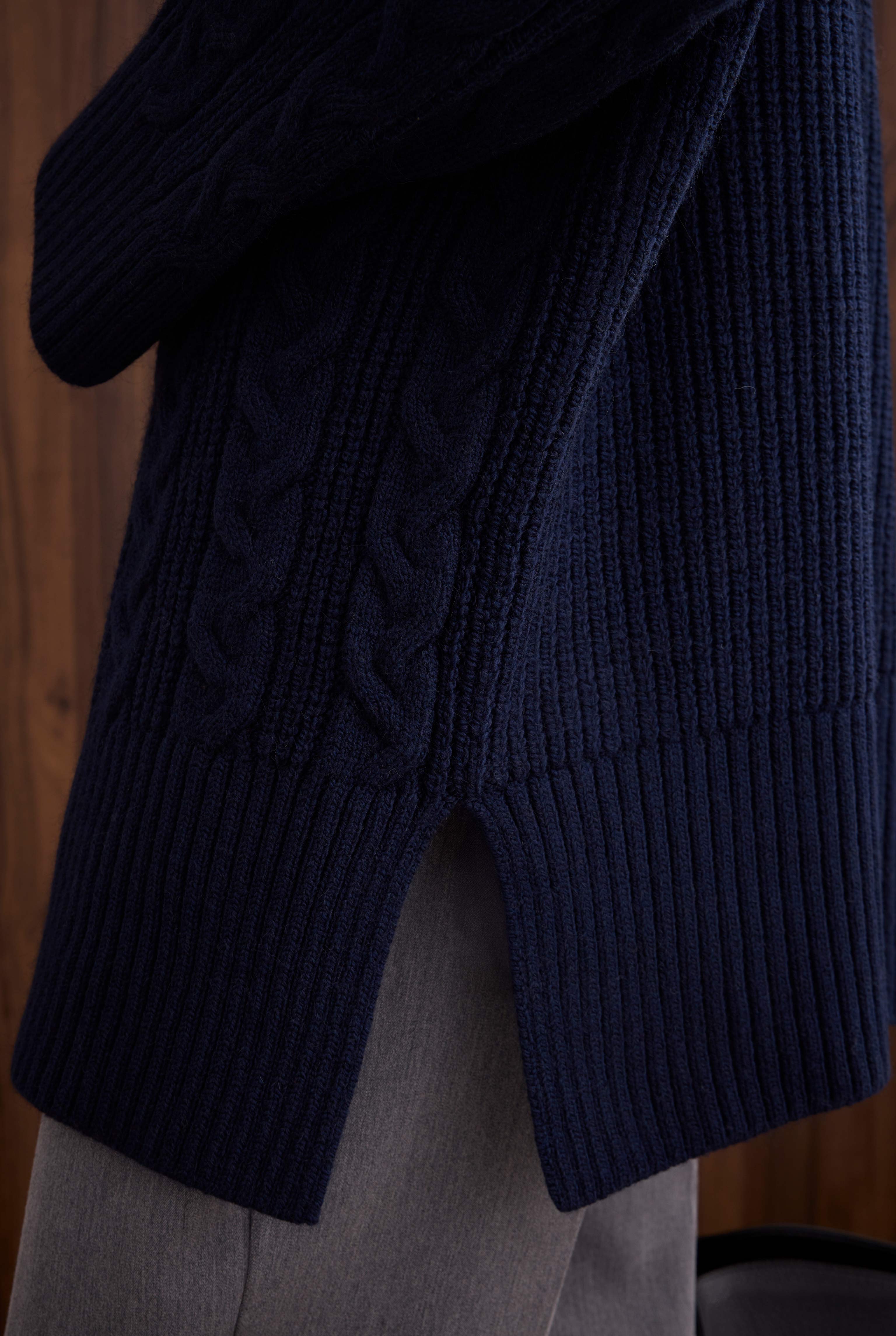 Long Knitted Sweater Navy Blue - 3