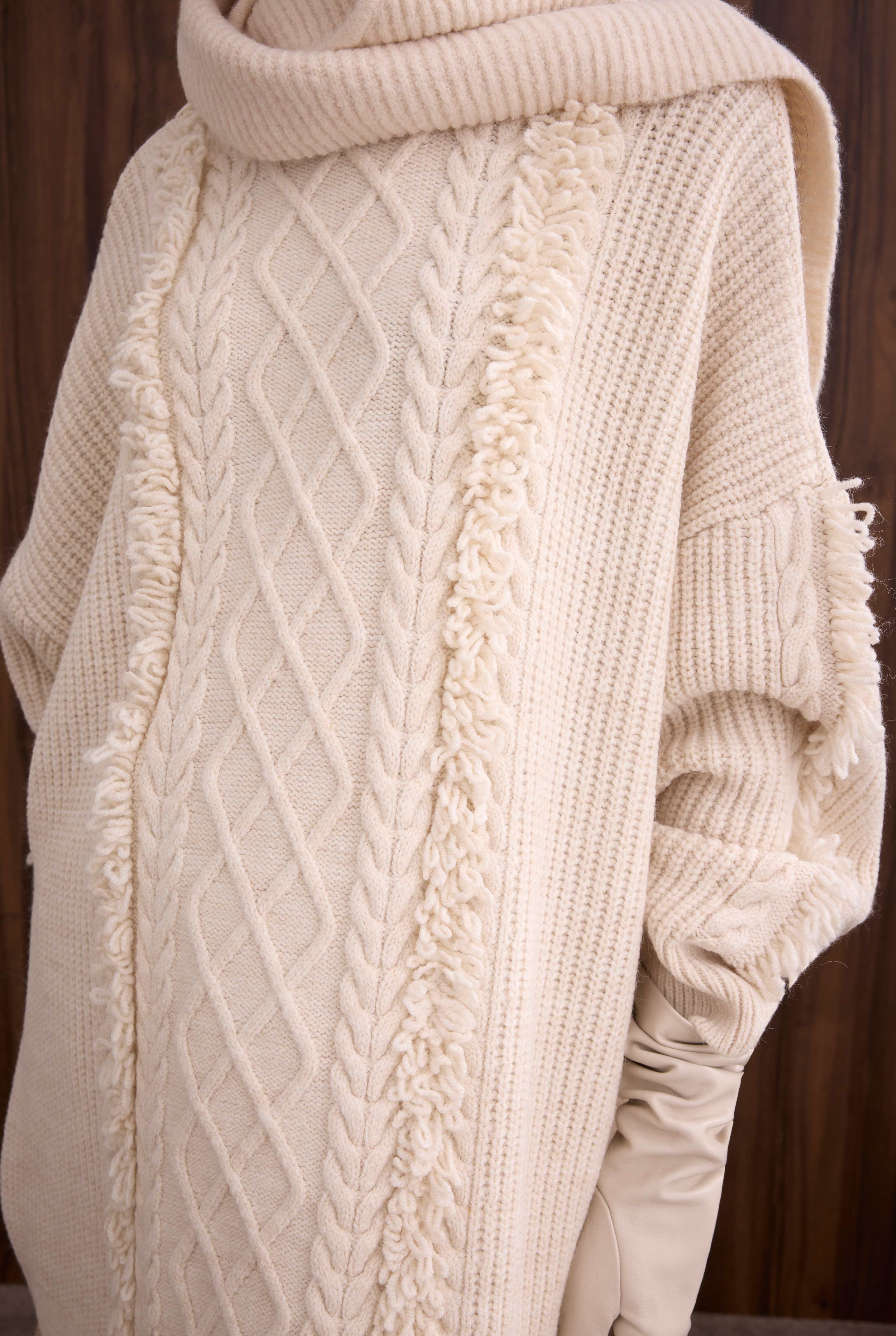 Tassel Detailed Knitted Sweater Ecru - 2