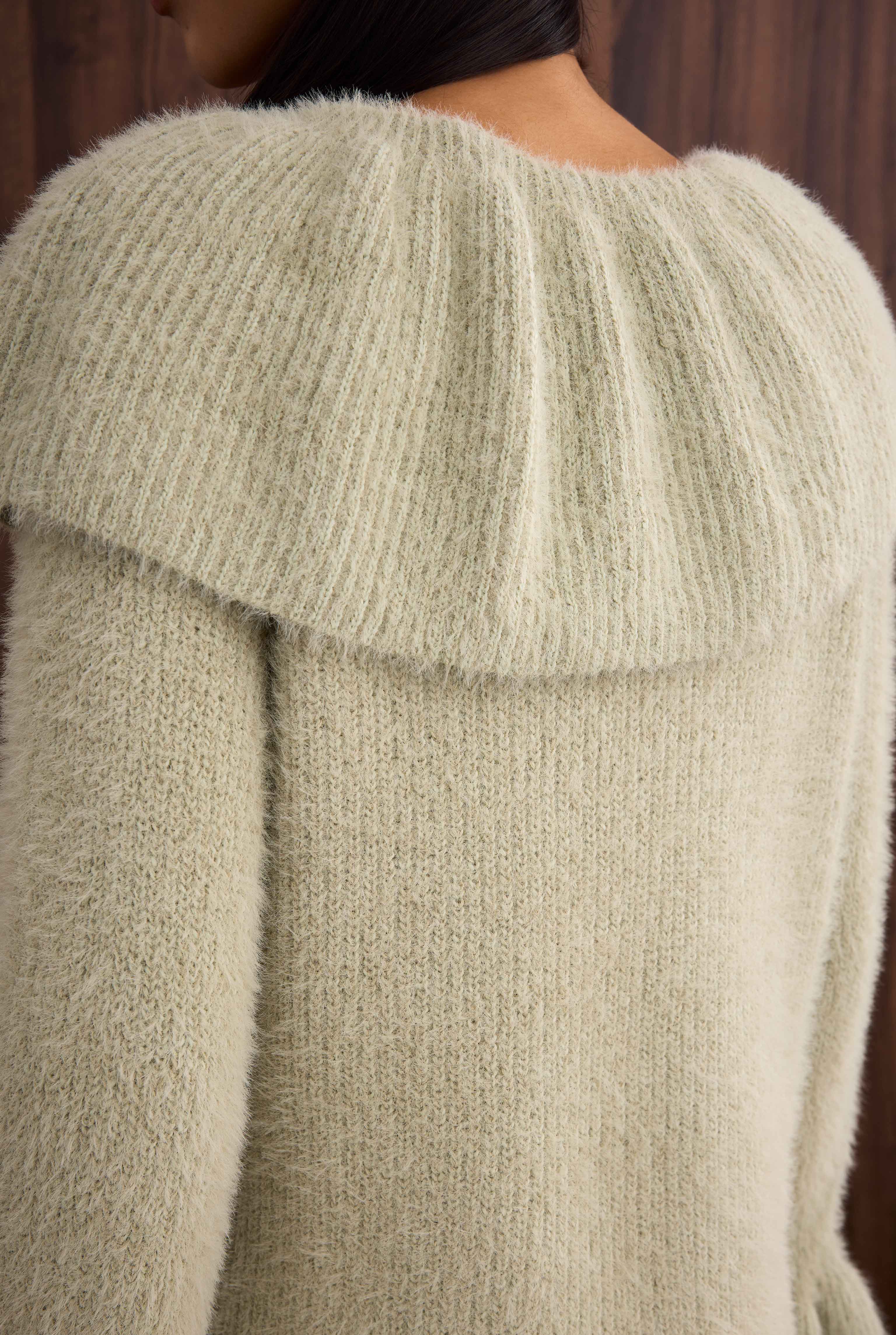 Collar Detailed Sweater Almond Green - 2