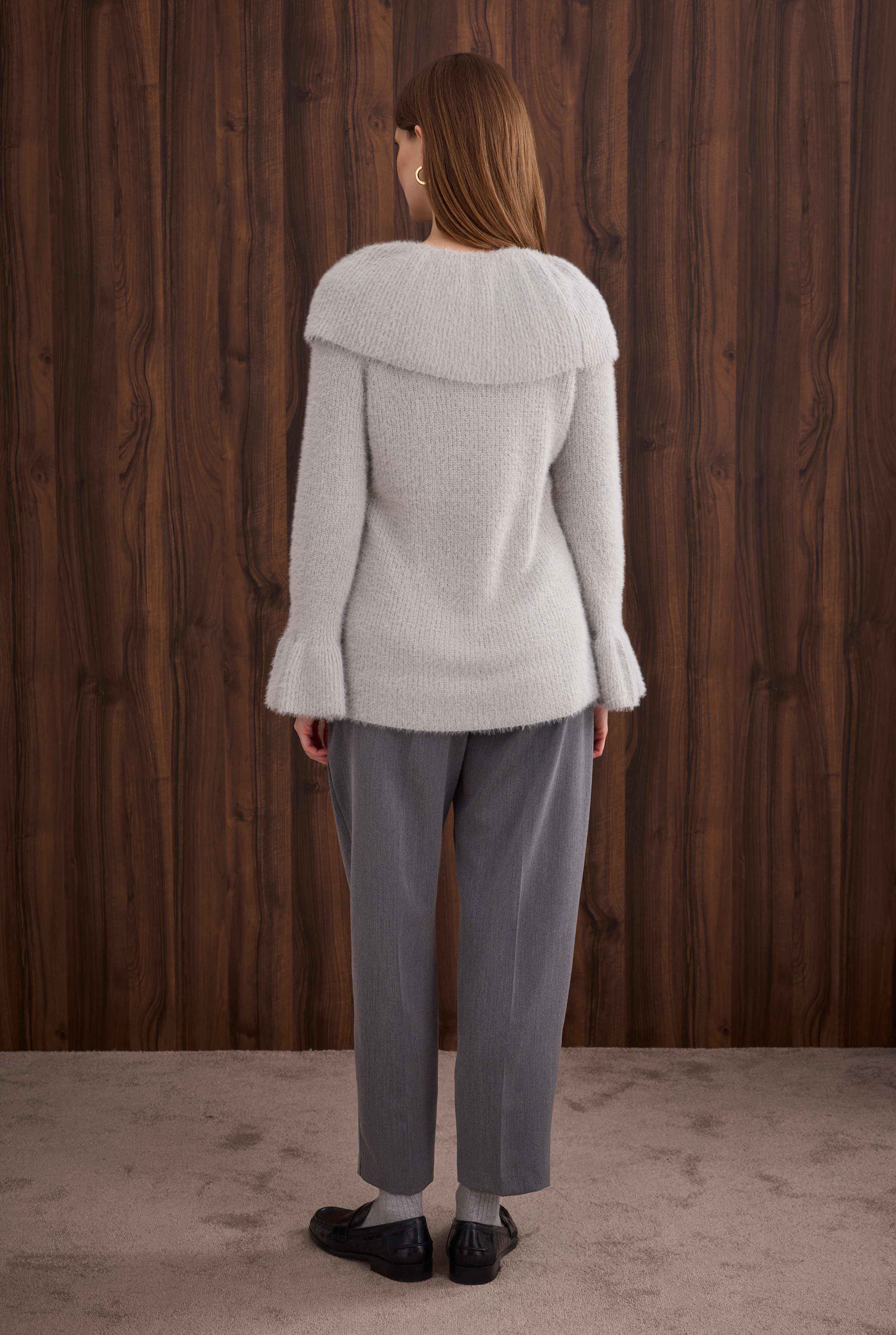 Collar Detailed Sweater Fume - 3