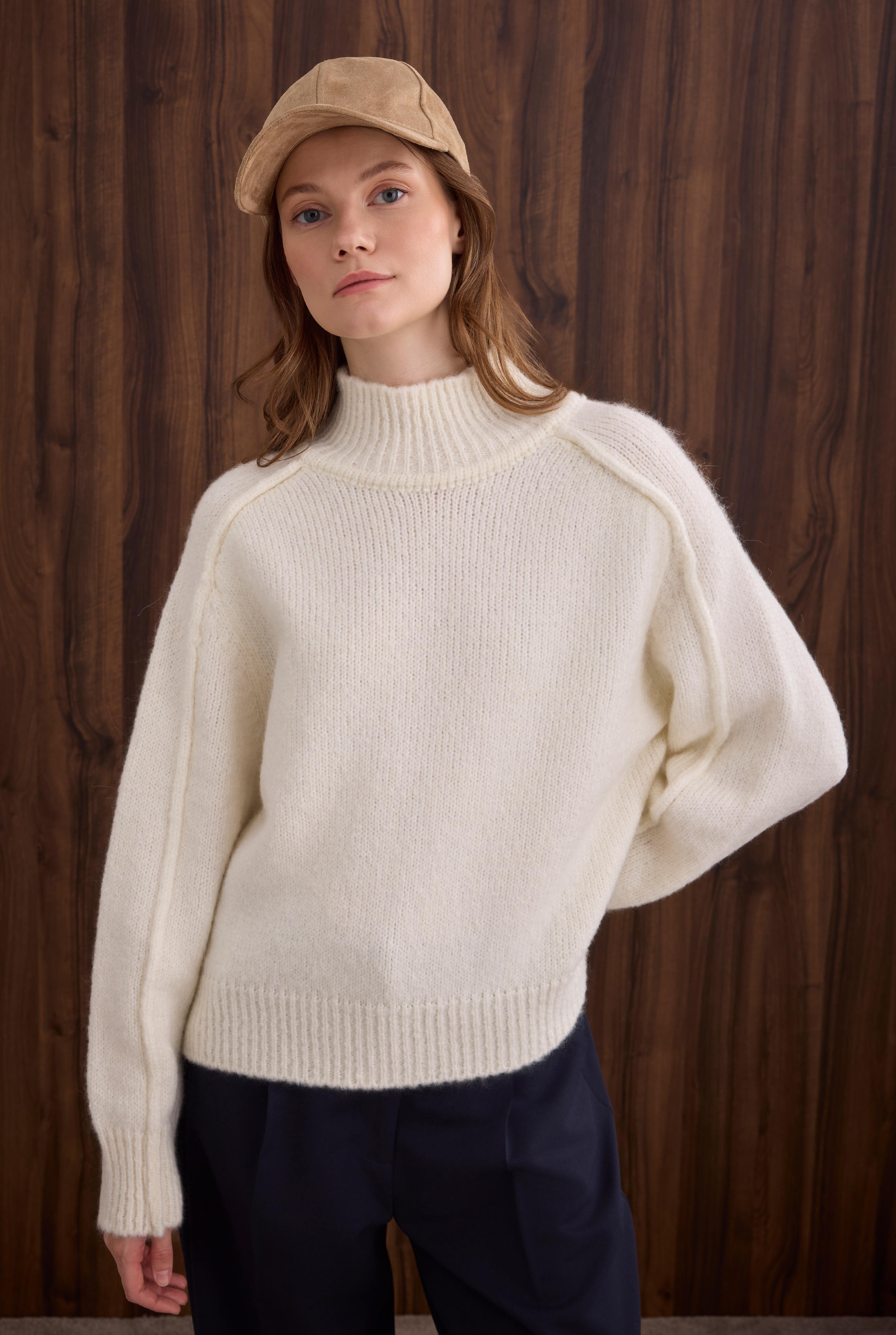 Alpaca Sweater Ecru - 2