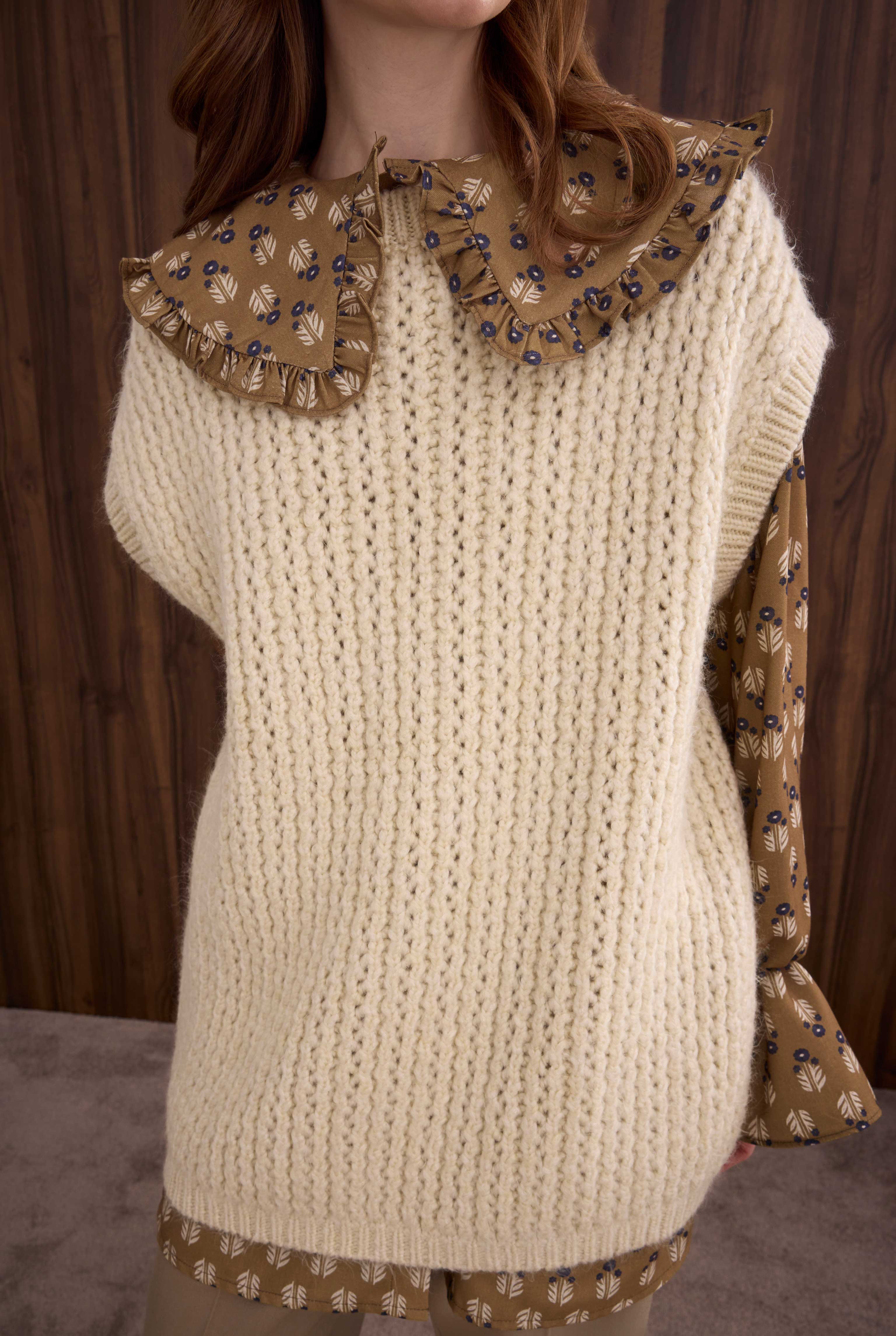 Crewneck Sweater Vest Bone - 11