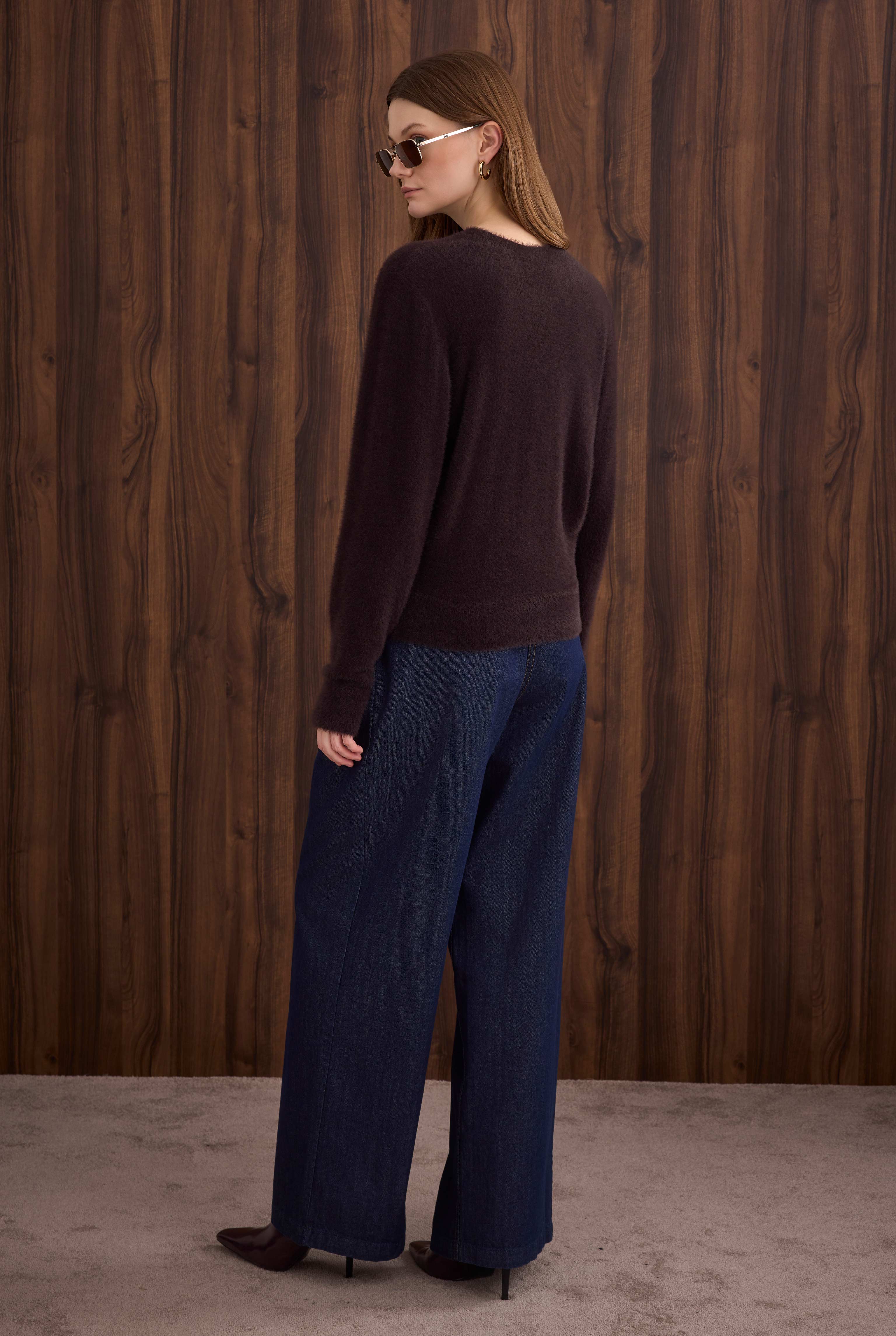 Soft Brushed Basic Sweater Chestnuts - 4