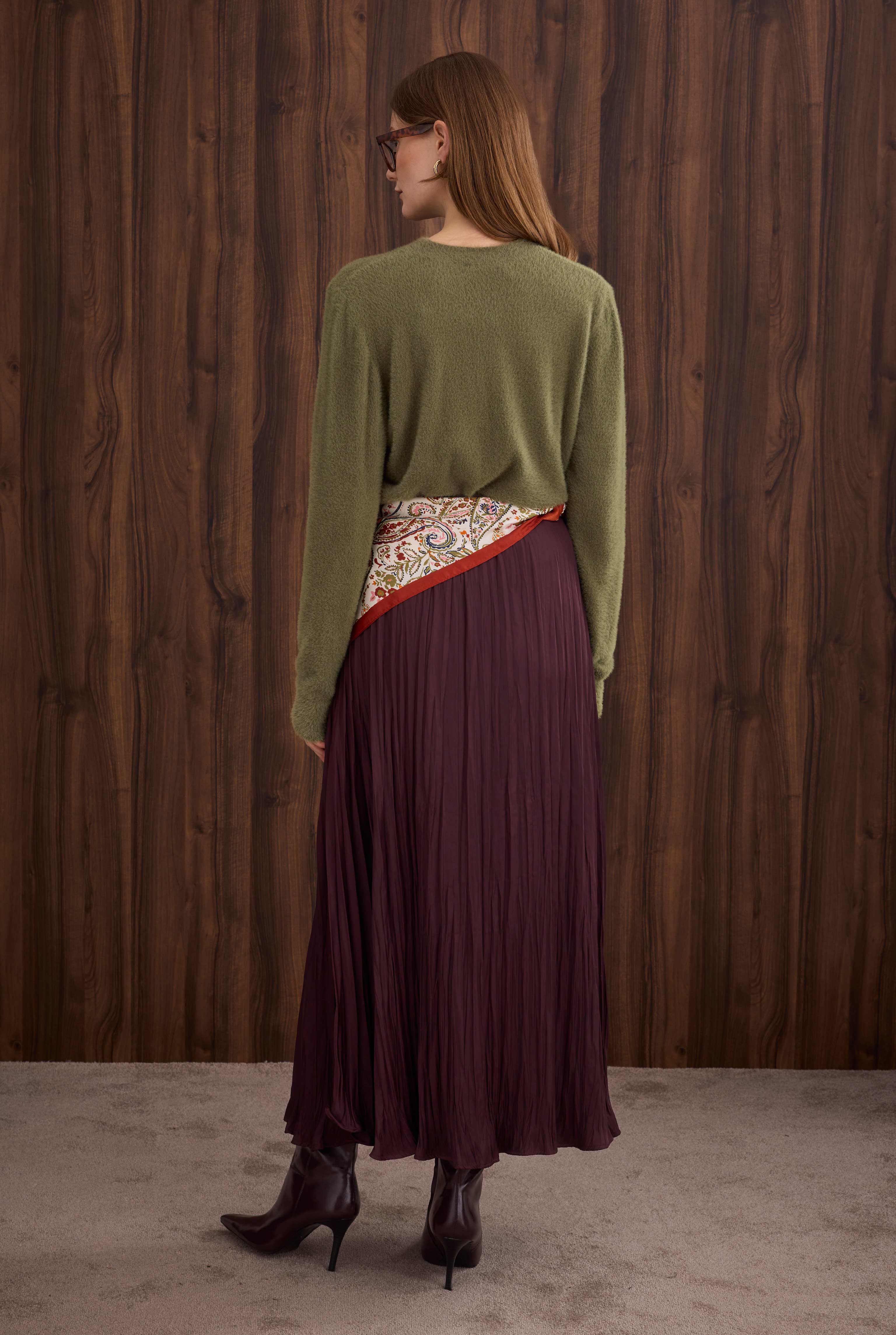 Soft Brushed Basic Sweater Pesto - 5
