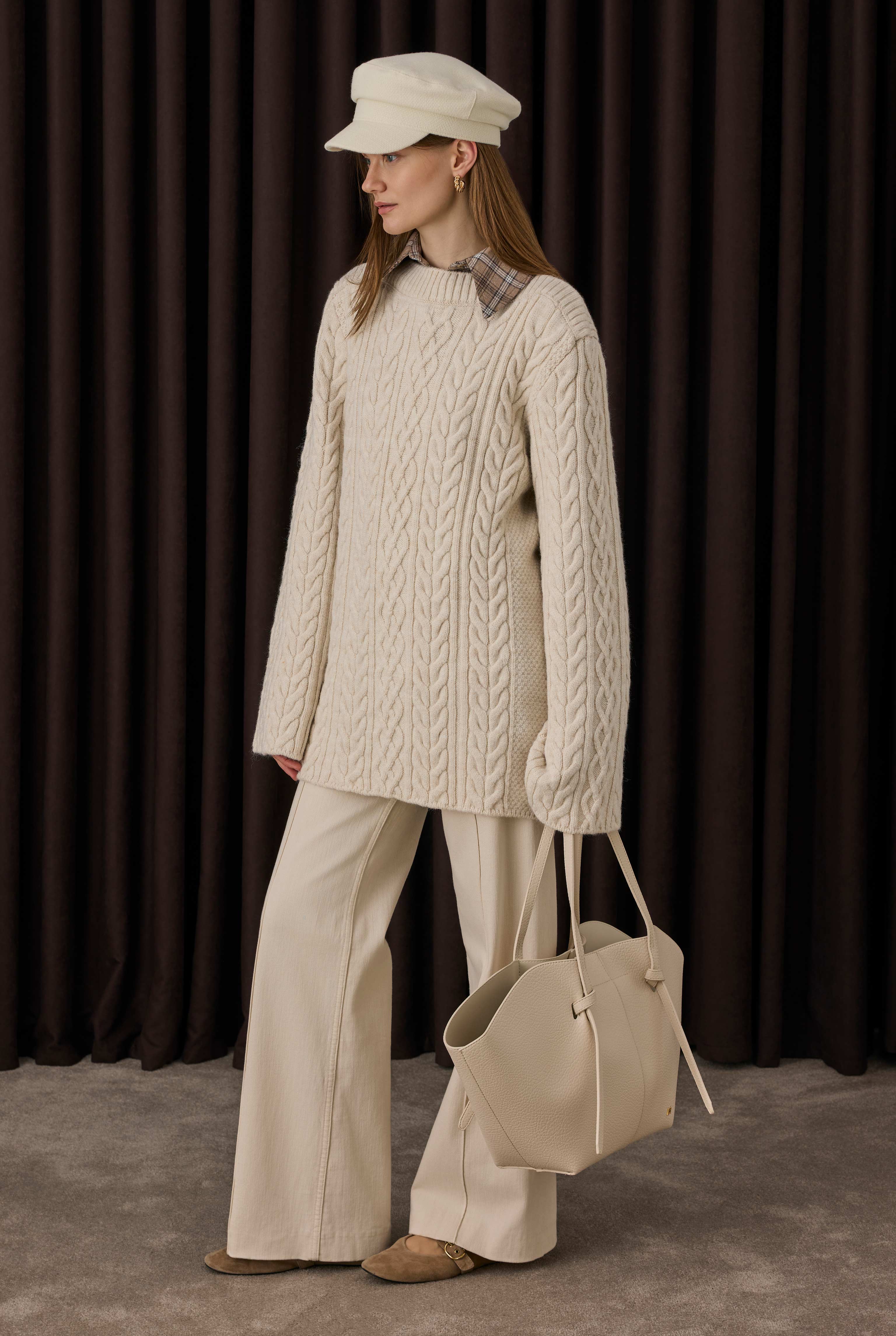 Cable-knit Sweater Ecru - 3