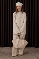 Cable-knit Sweater Ecru 