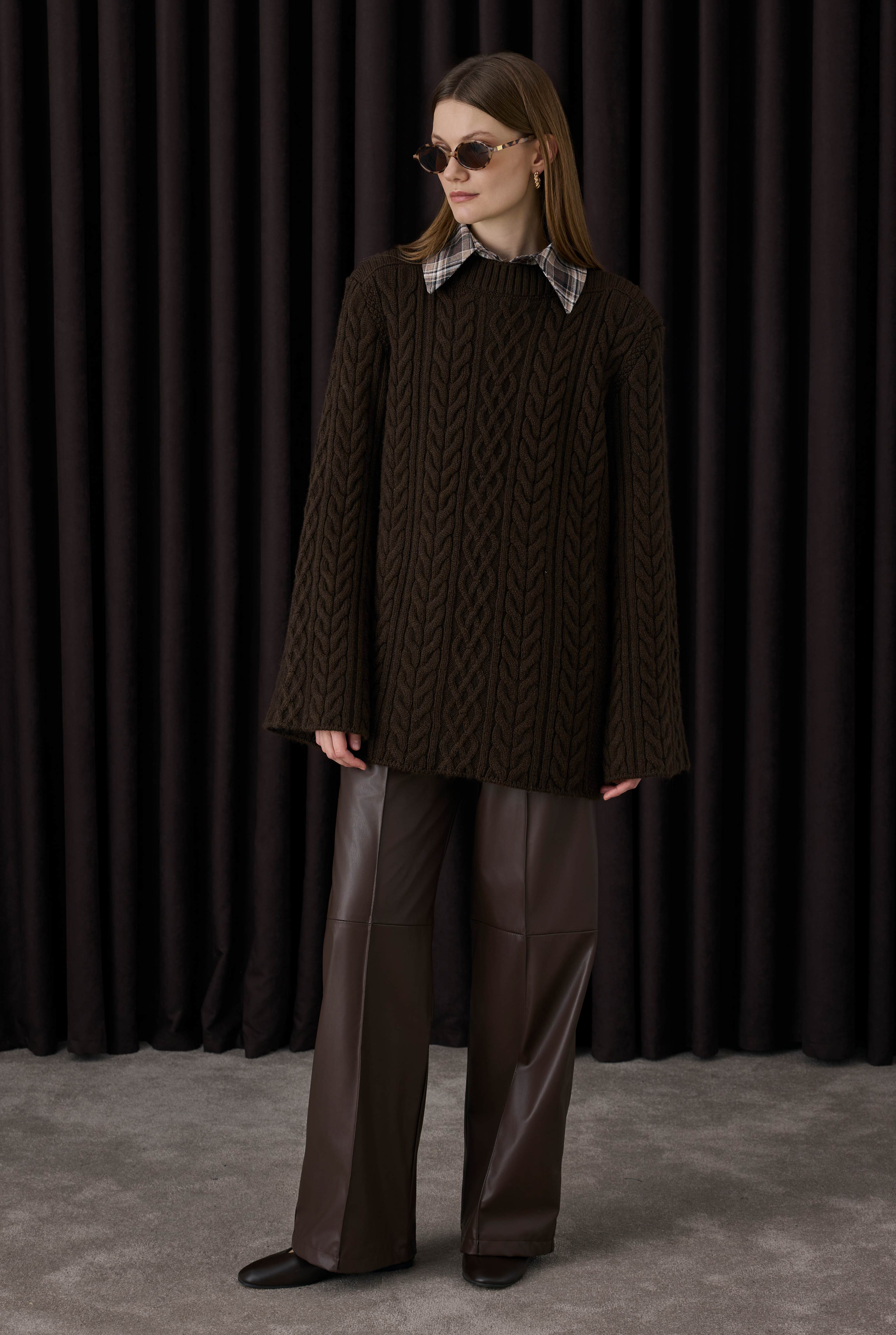 Cable-knit Sweater Brown - 2