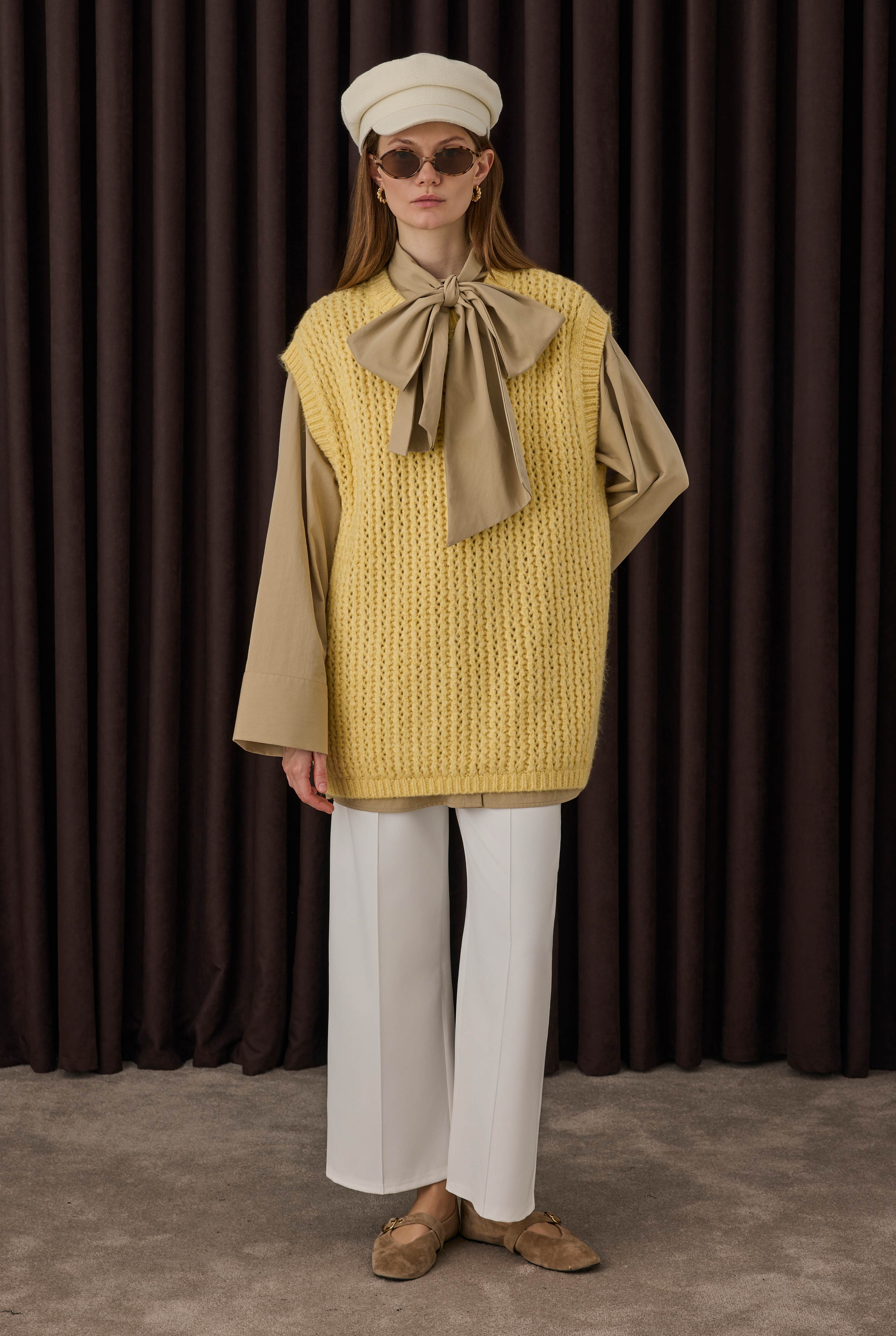 Crewneck Sweater Vest Soft Yellow - HE-QA