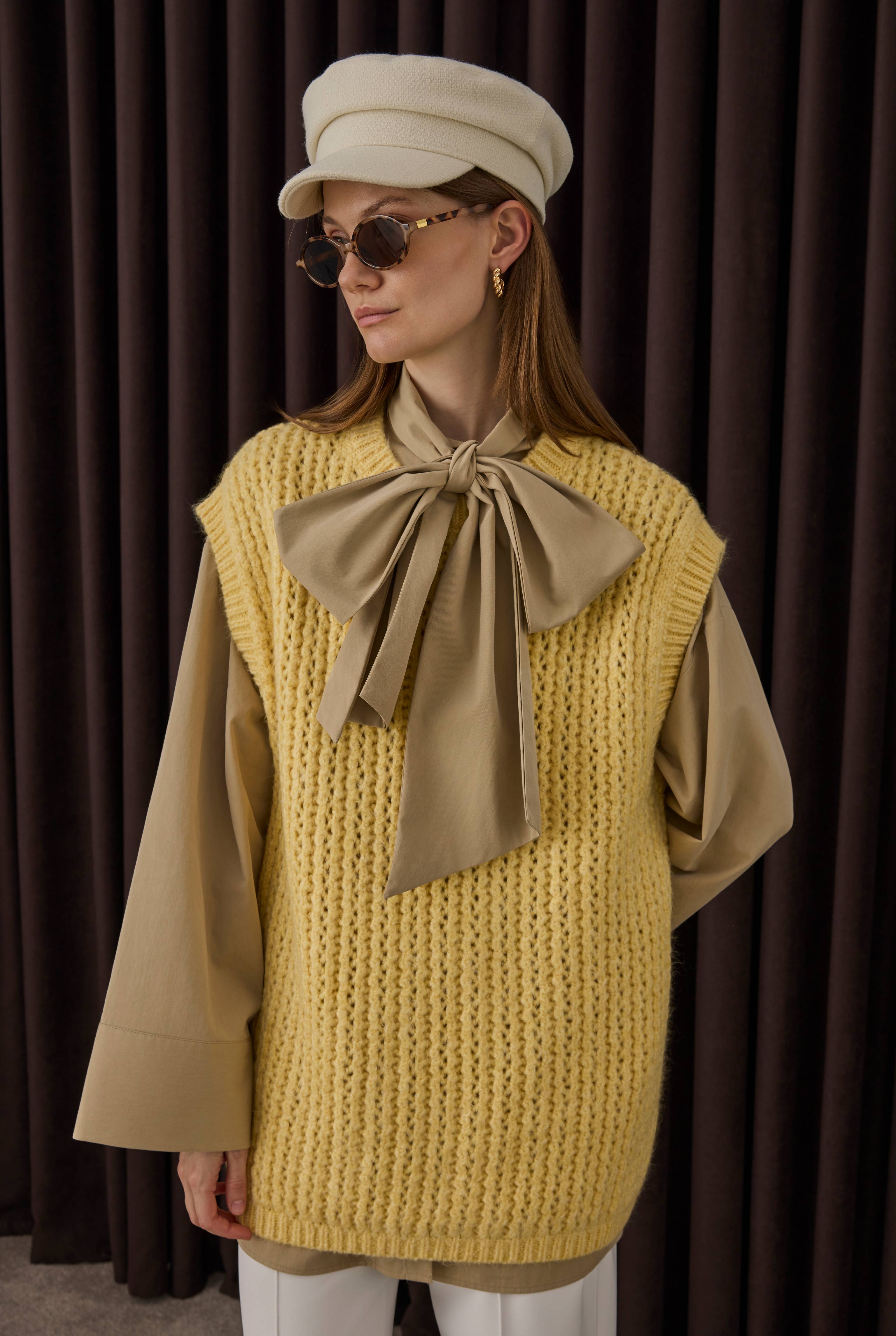 Crewneck Sweater Vest Soft Yellow - 2