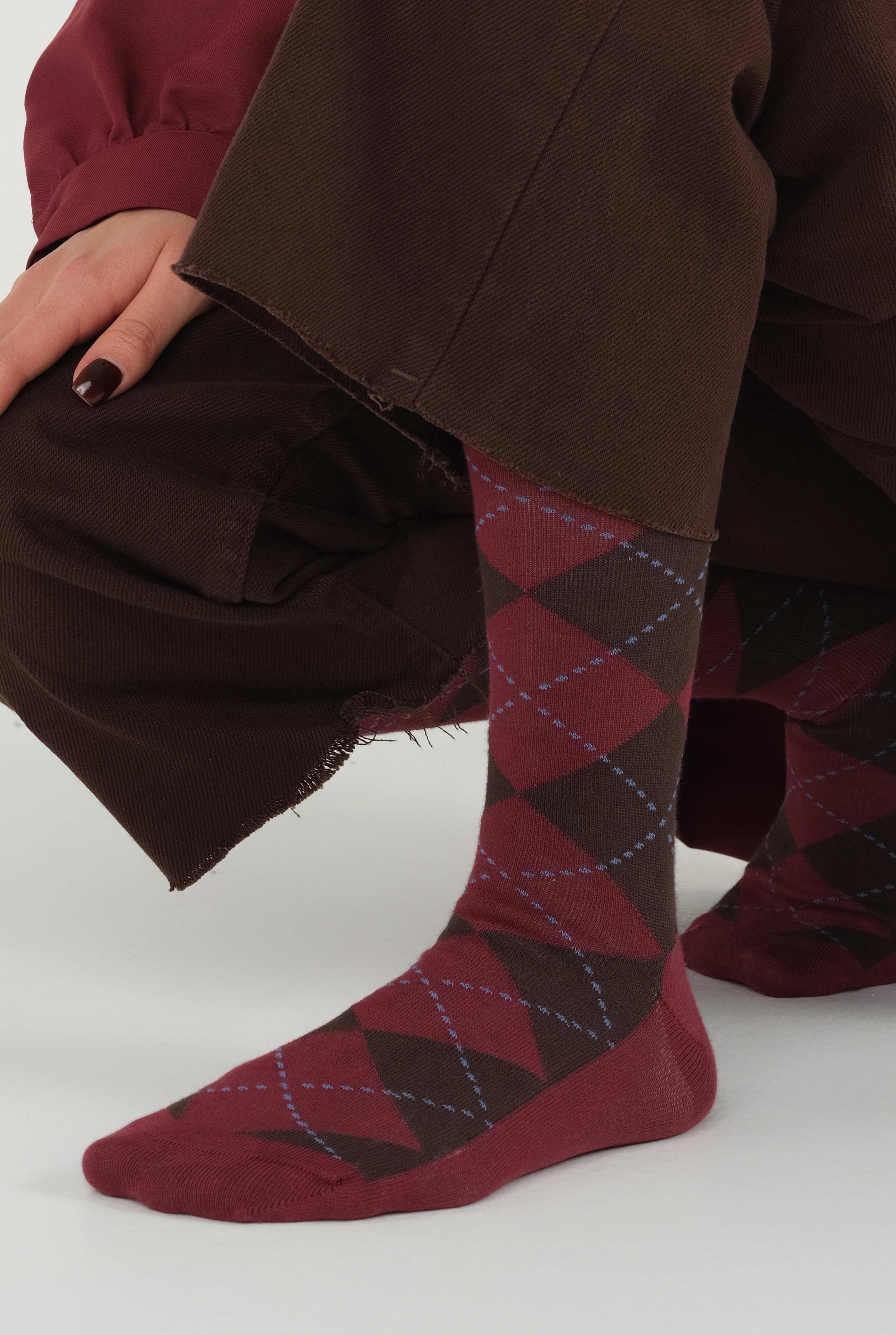Argyle Patterned Knee-High Socks Bordeaux-Dark Brown - 1