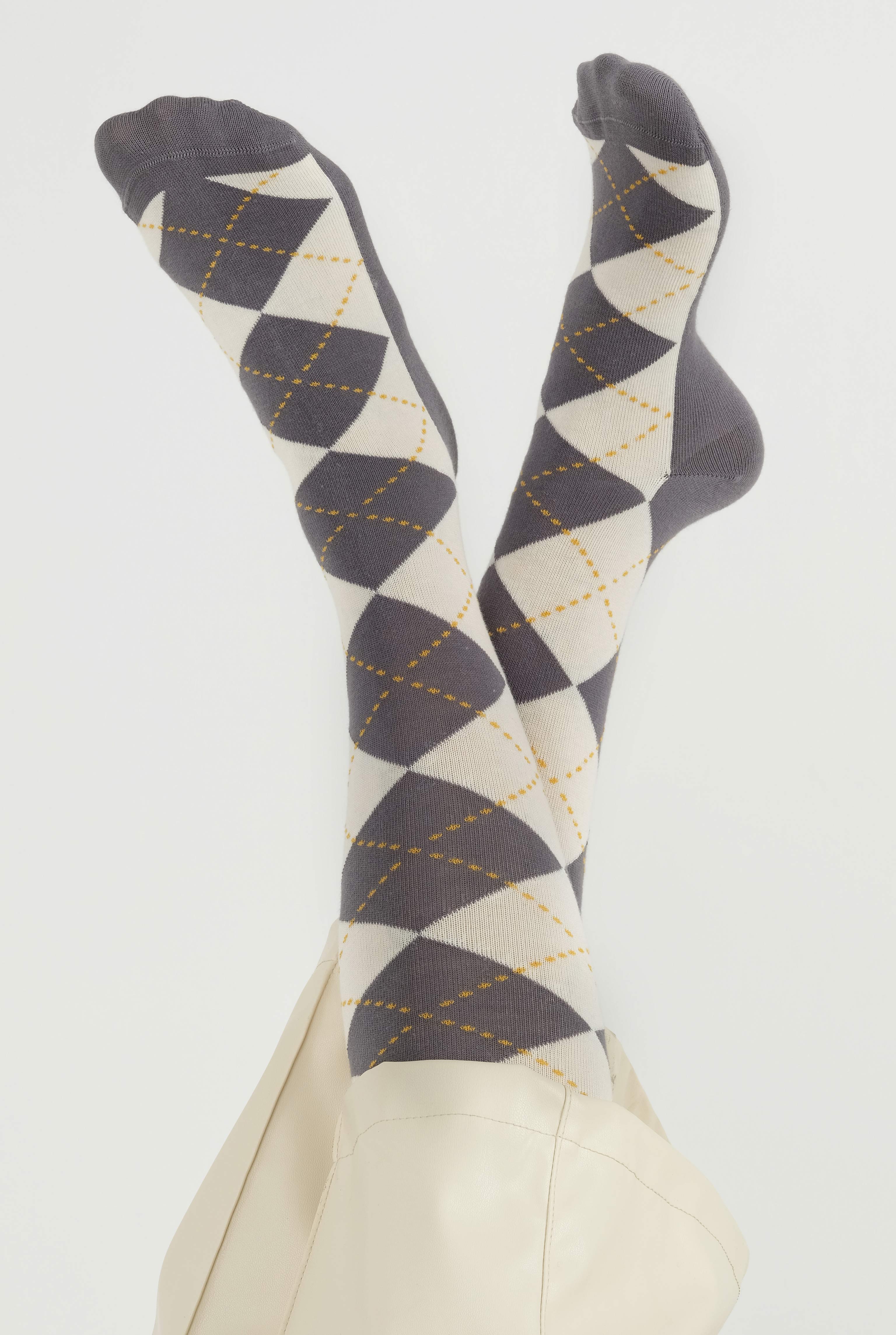 Argyle Patterned Knee-High Socks Gray-Ecru - 2