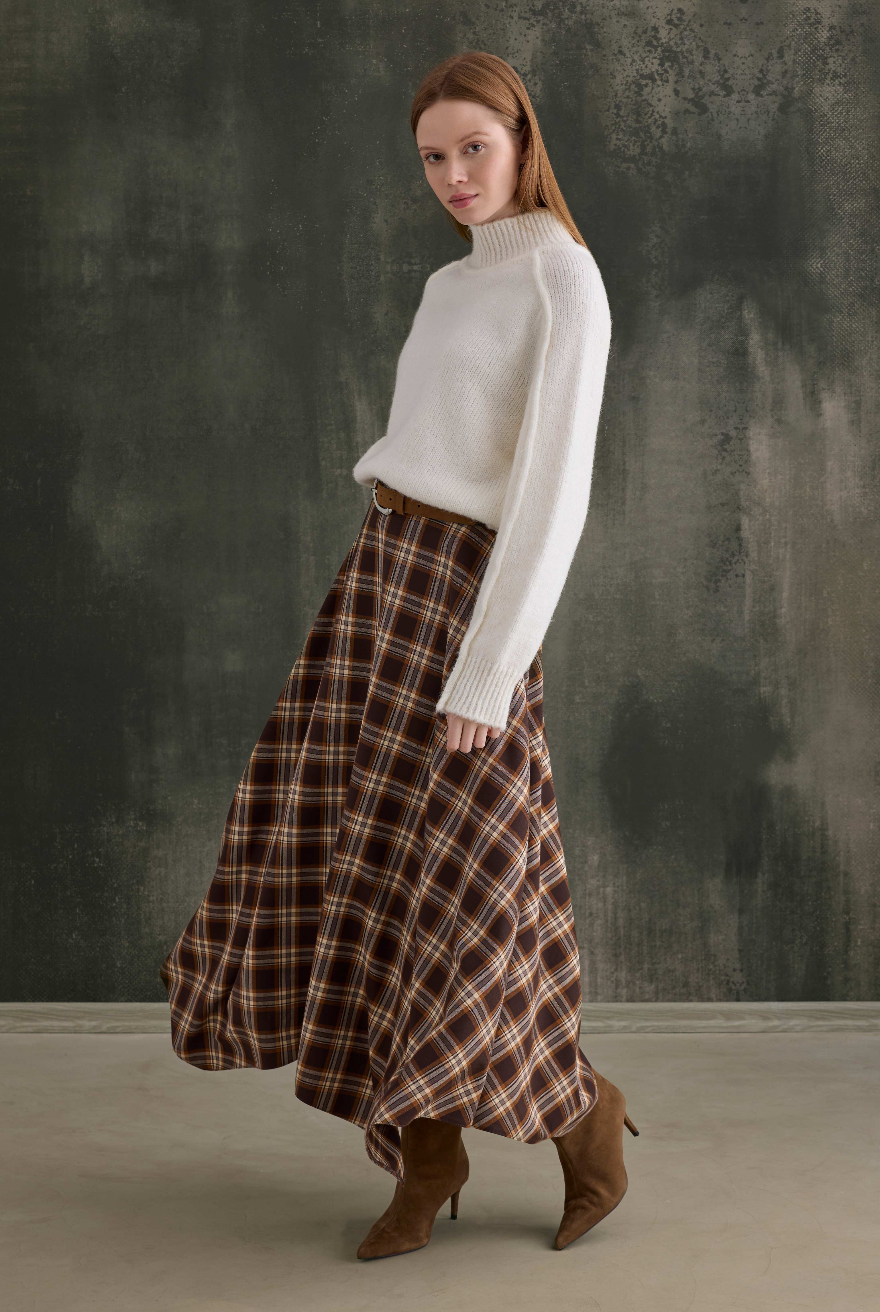 Asymmetric Plaid Skirt - 4