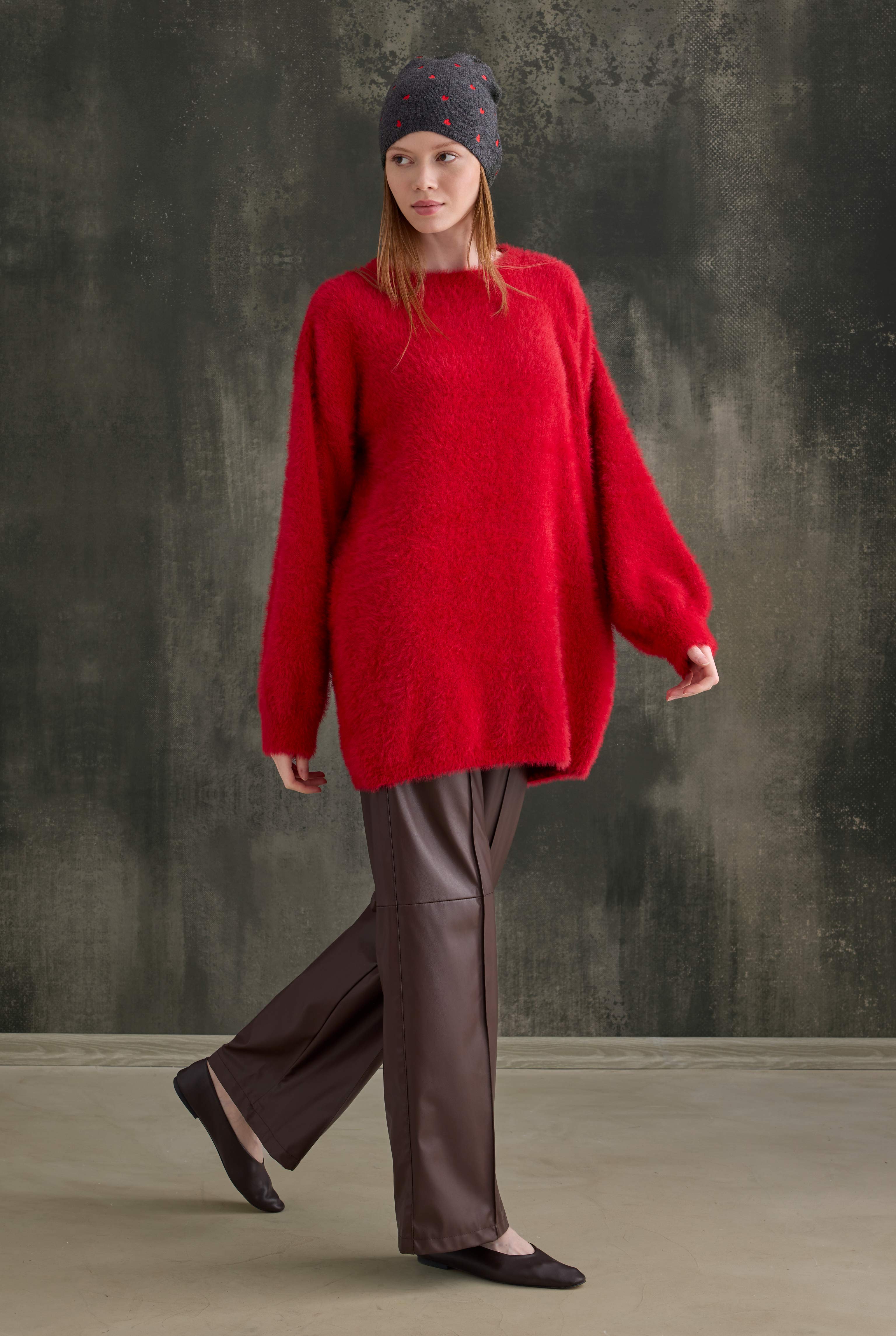 Soft Fuzzy Sweater Red - 3