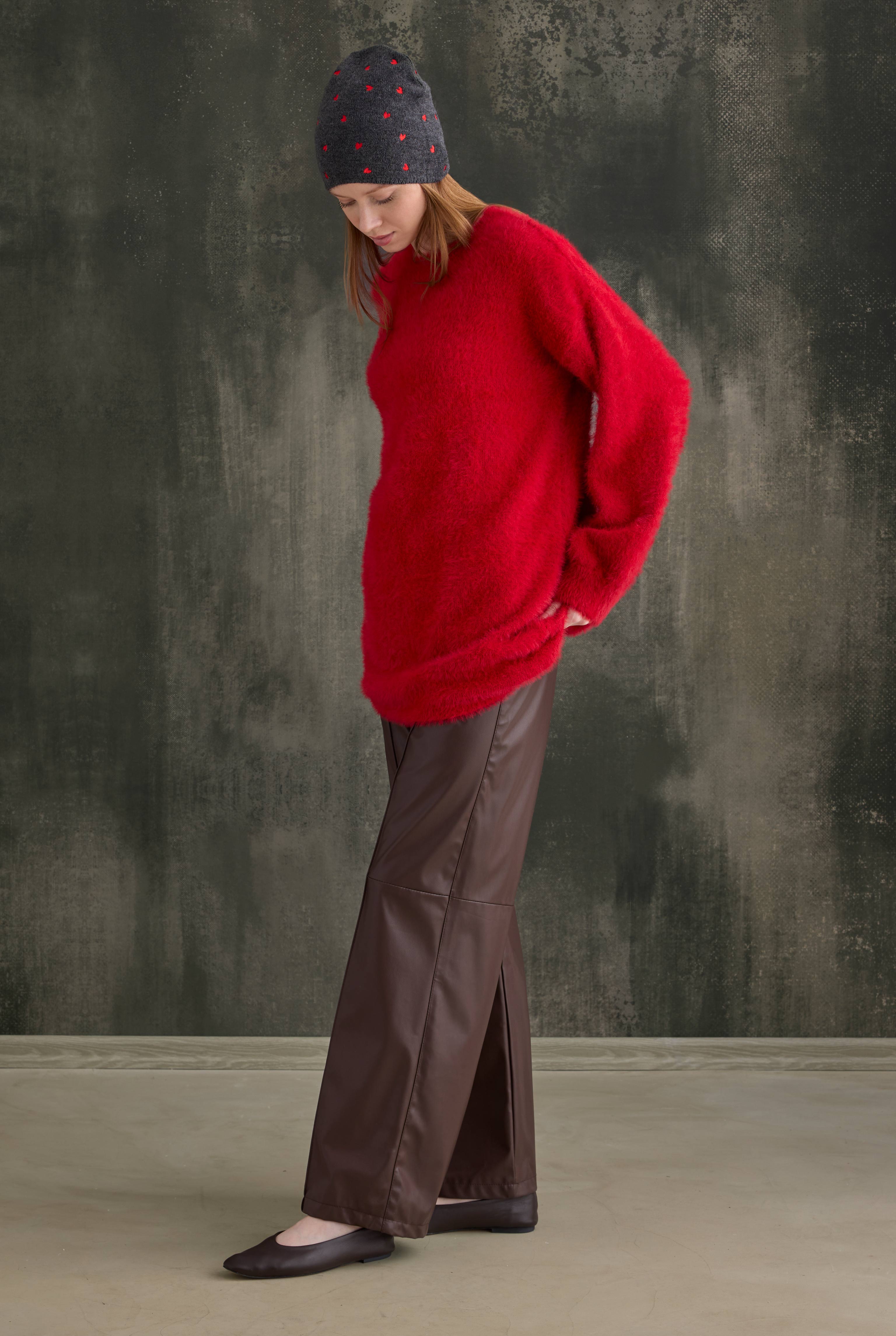 Soft Fuzzy Sweater Red - 4