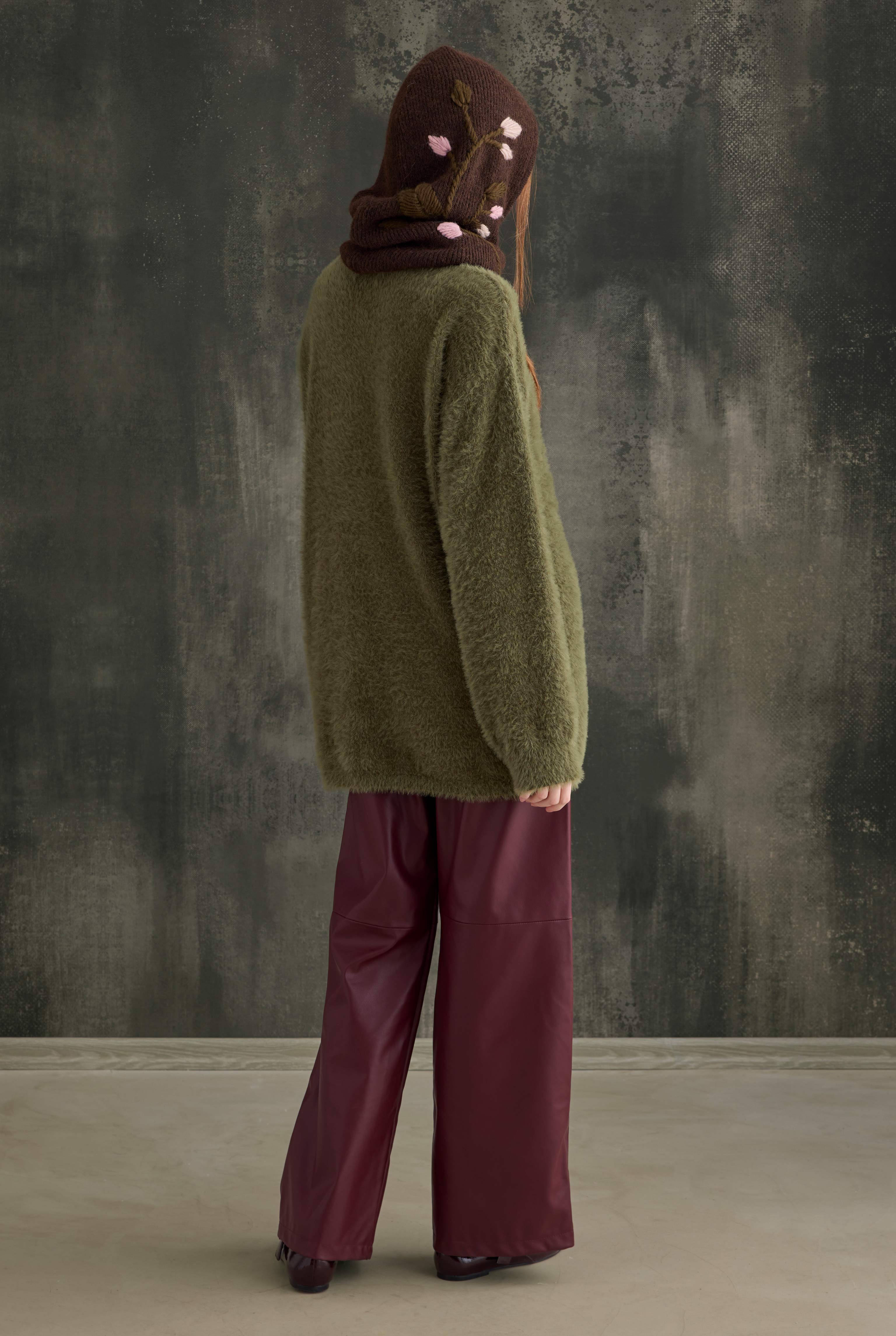 Soft Fuzzy Sweater Pesto - 4
