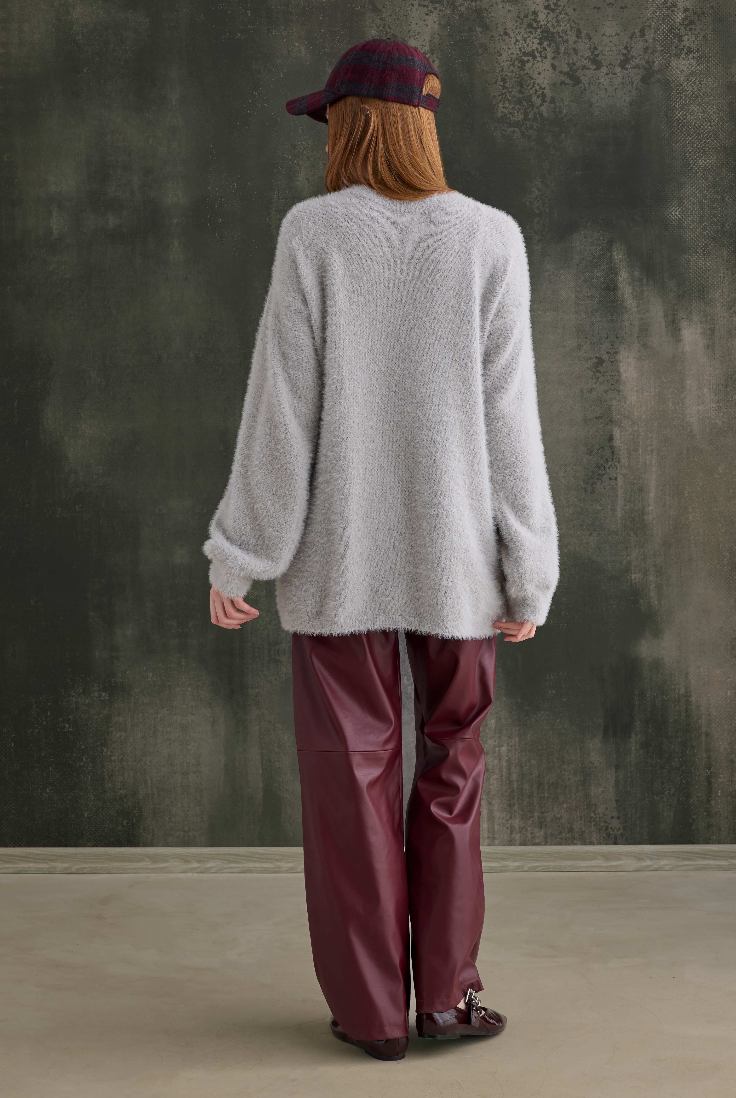 Soft Fuzzy Sweater Fume - 4
