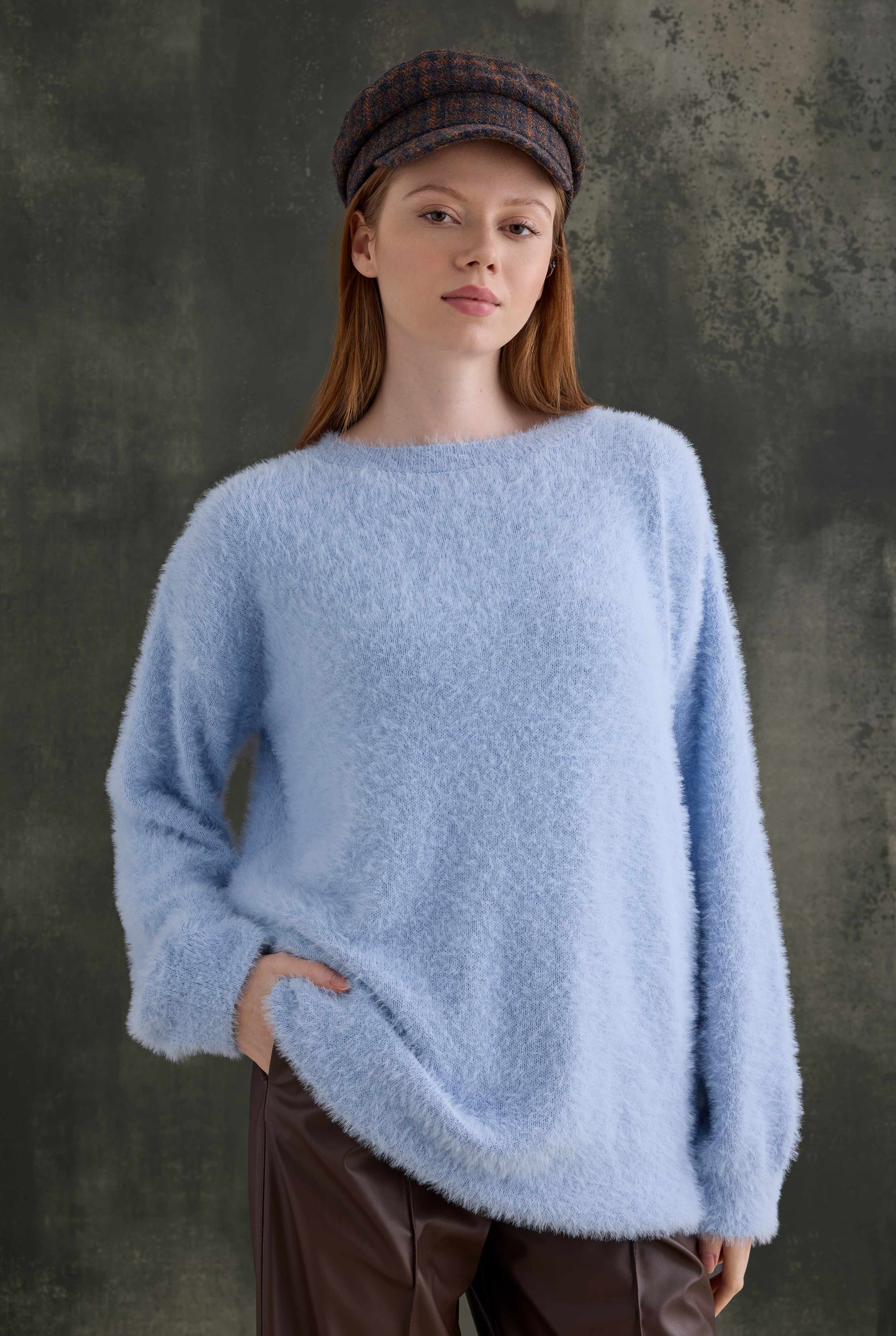 Soft Fuzzy Sweater Aqua - 3