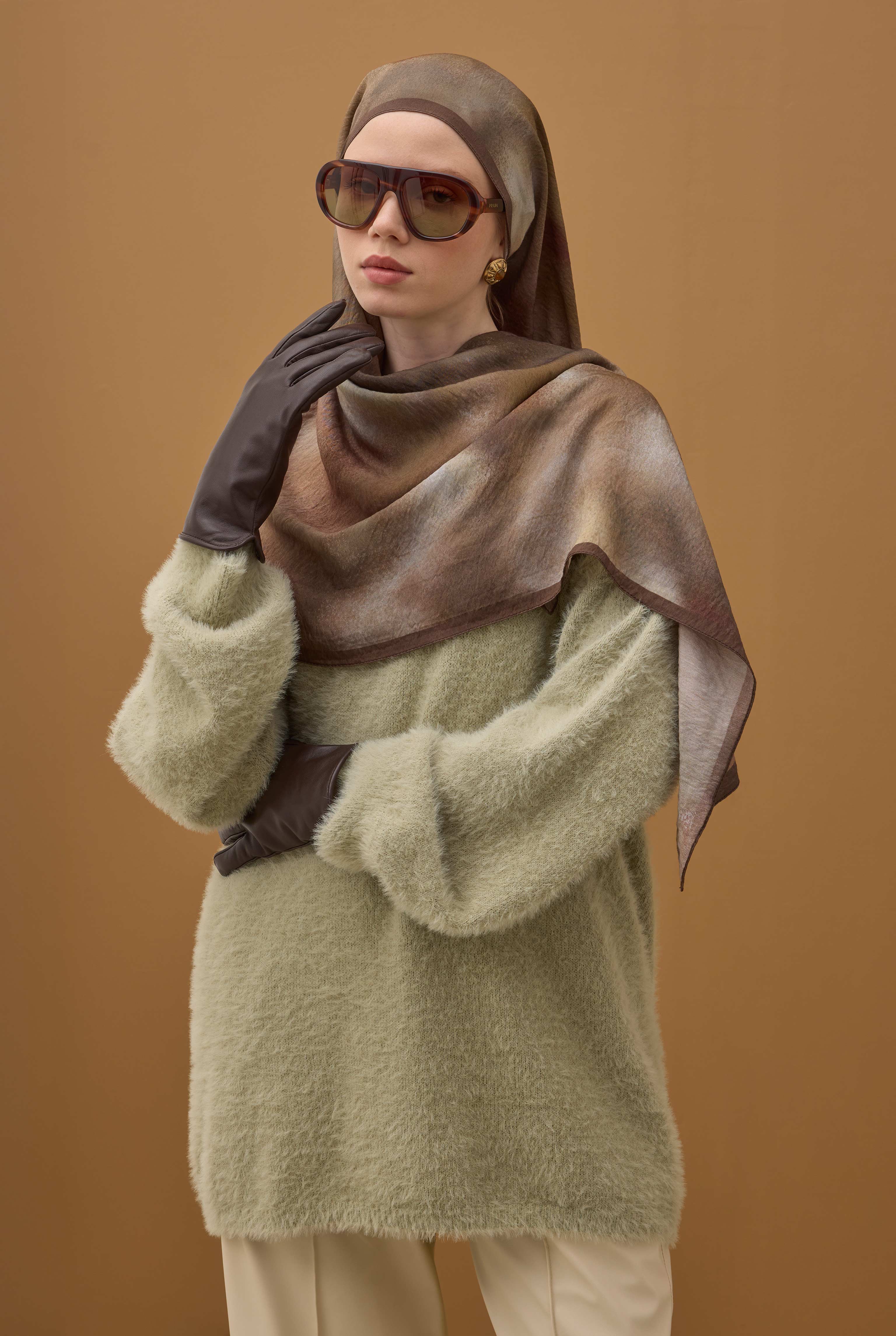 Soft Fuzzy Sweater Almond Green - 6