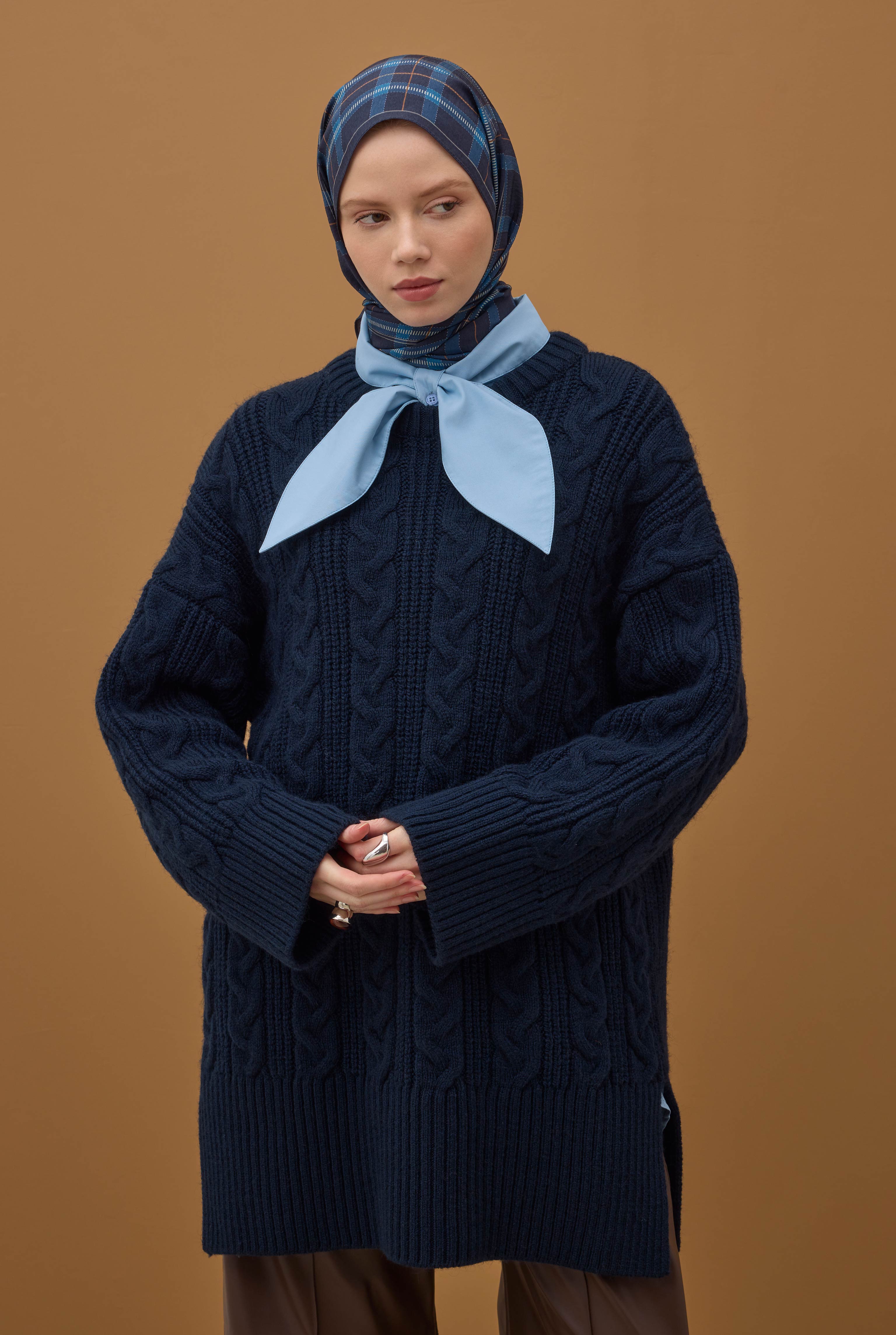 Aria Plaid Shawl Royal Blue - 6