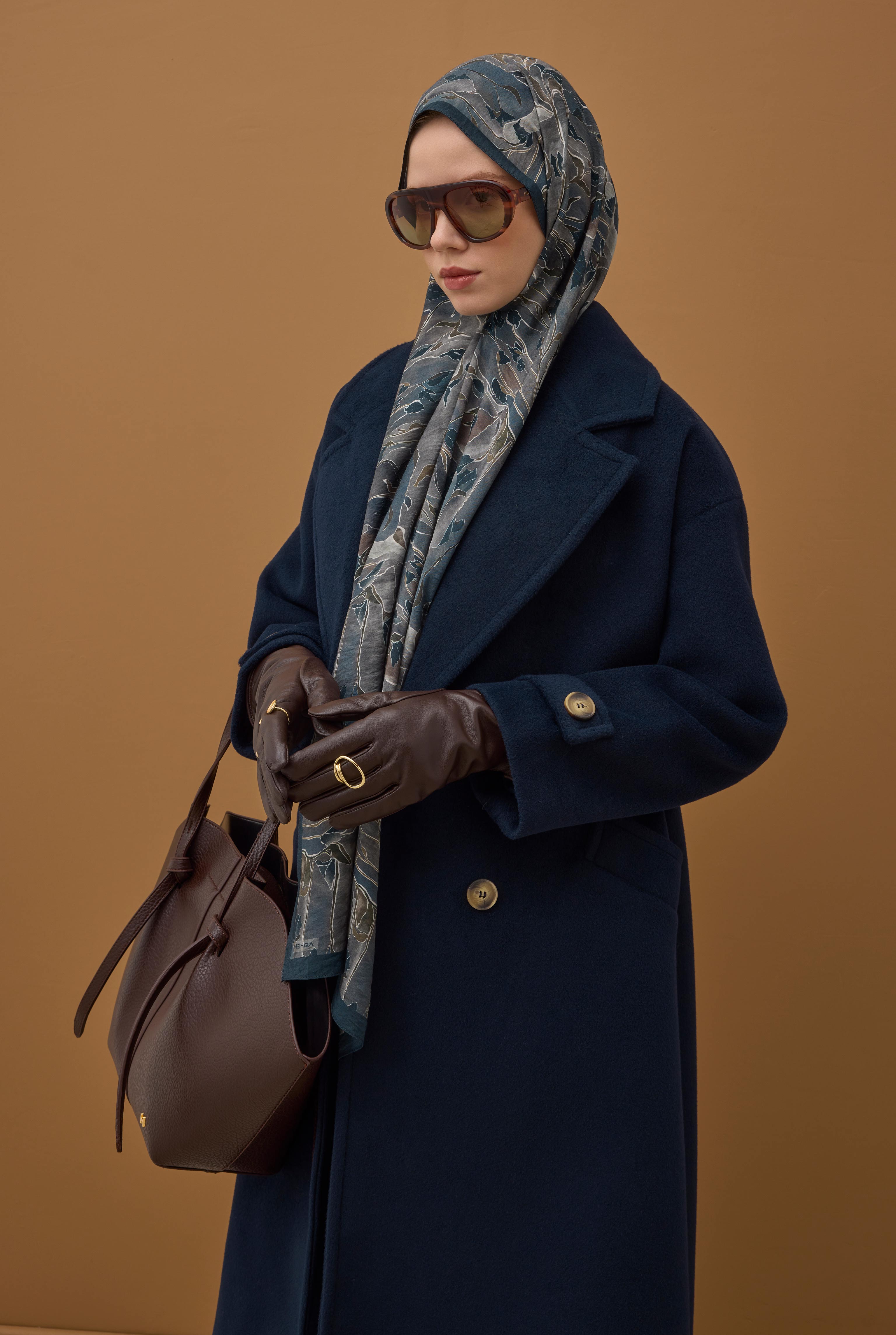Frame Bloom Shawl Navy Blue - 6