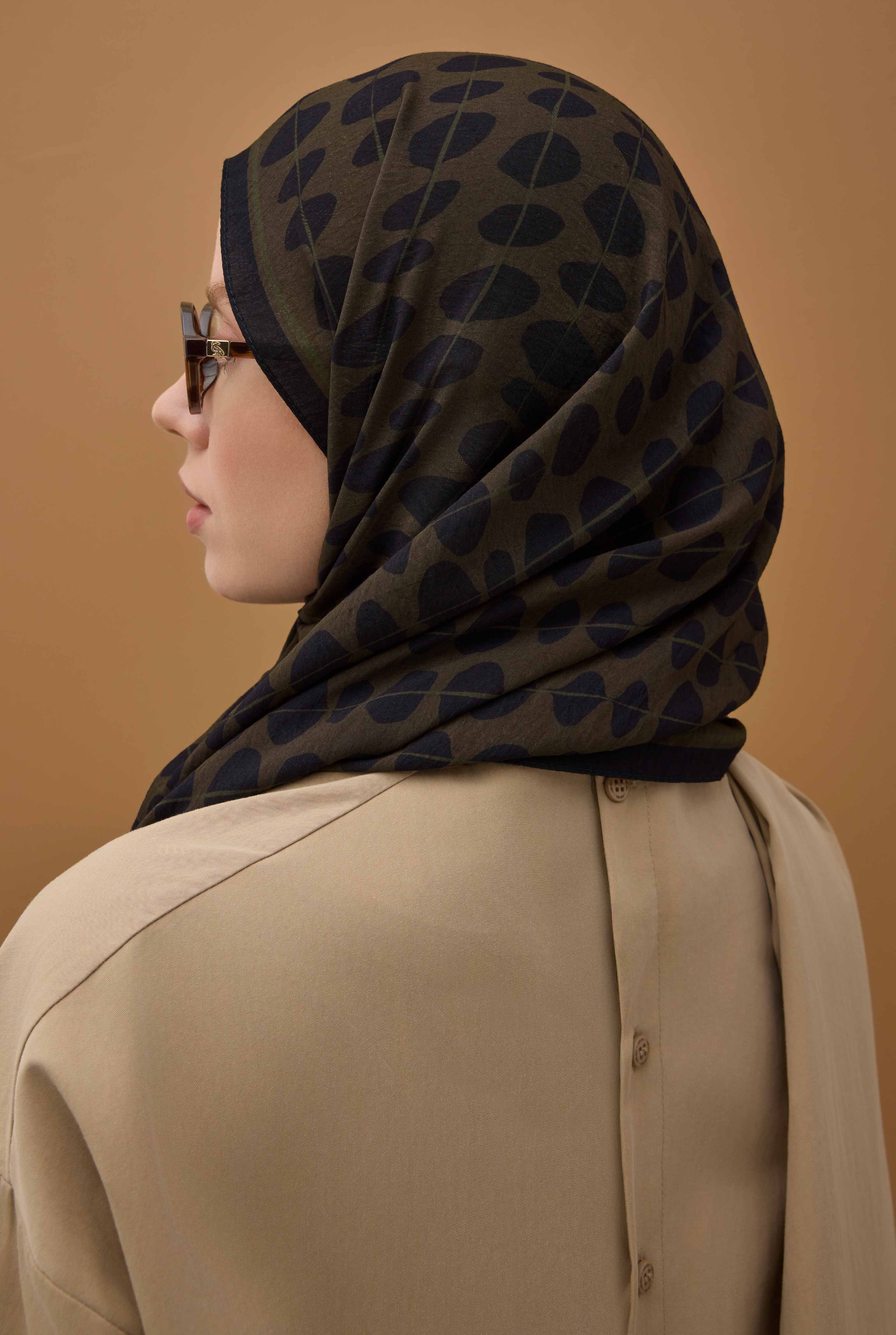 Point Shawl Navy Blue - 4