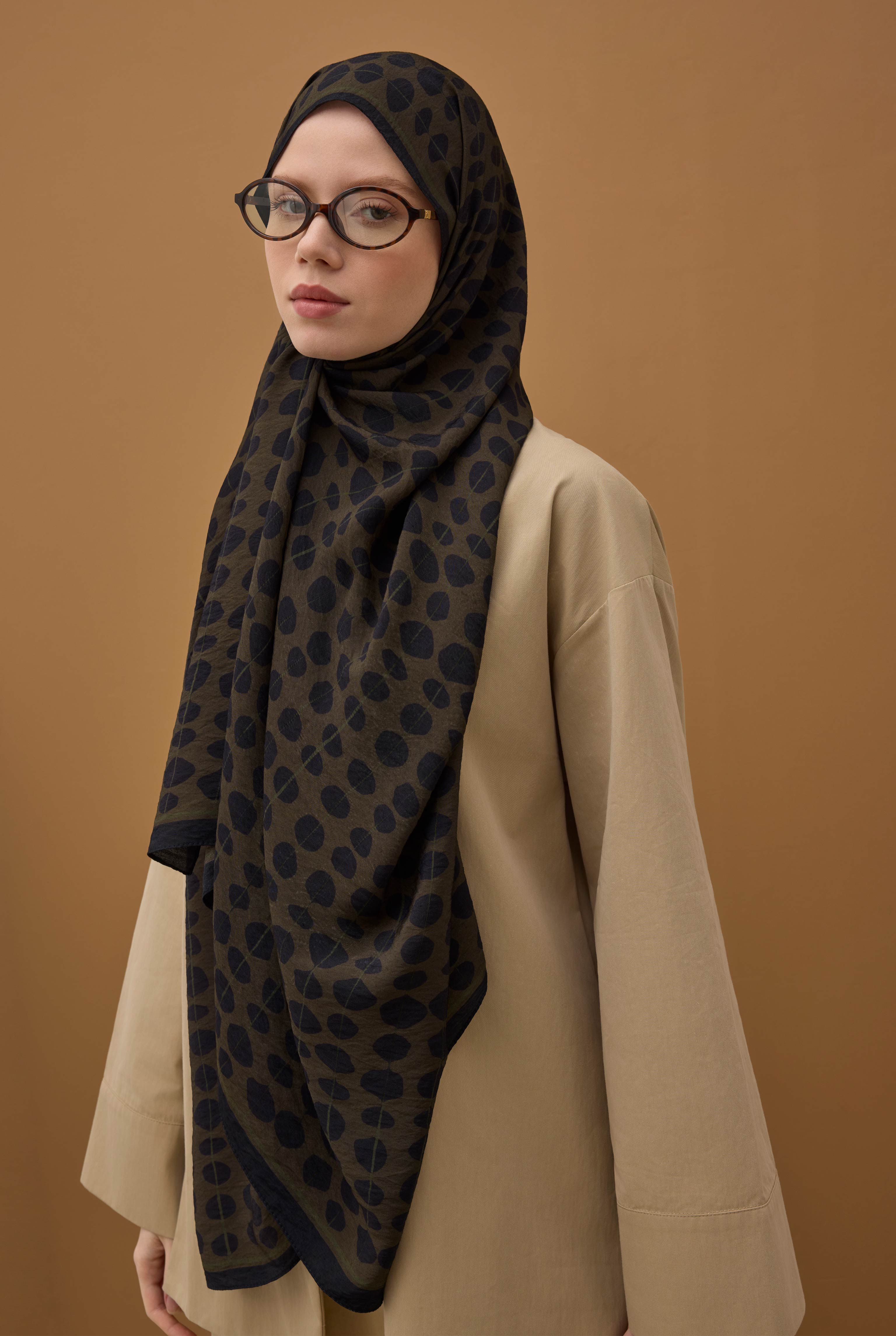 Point Shawl Navy Blue - HE-QA