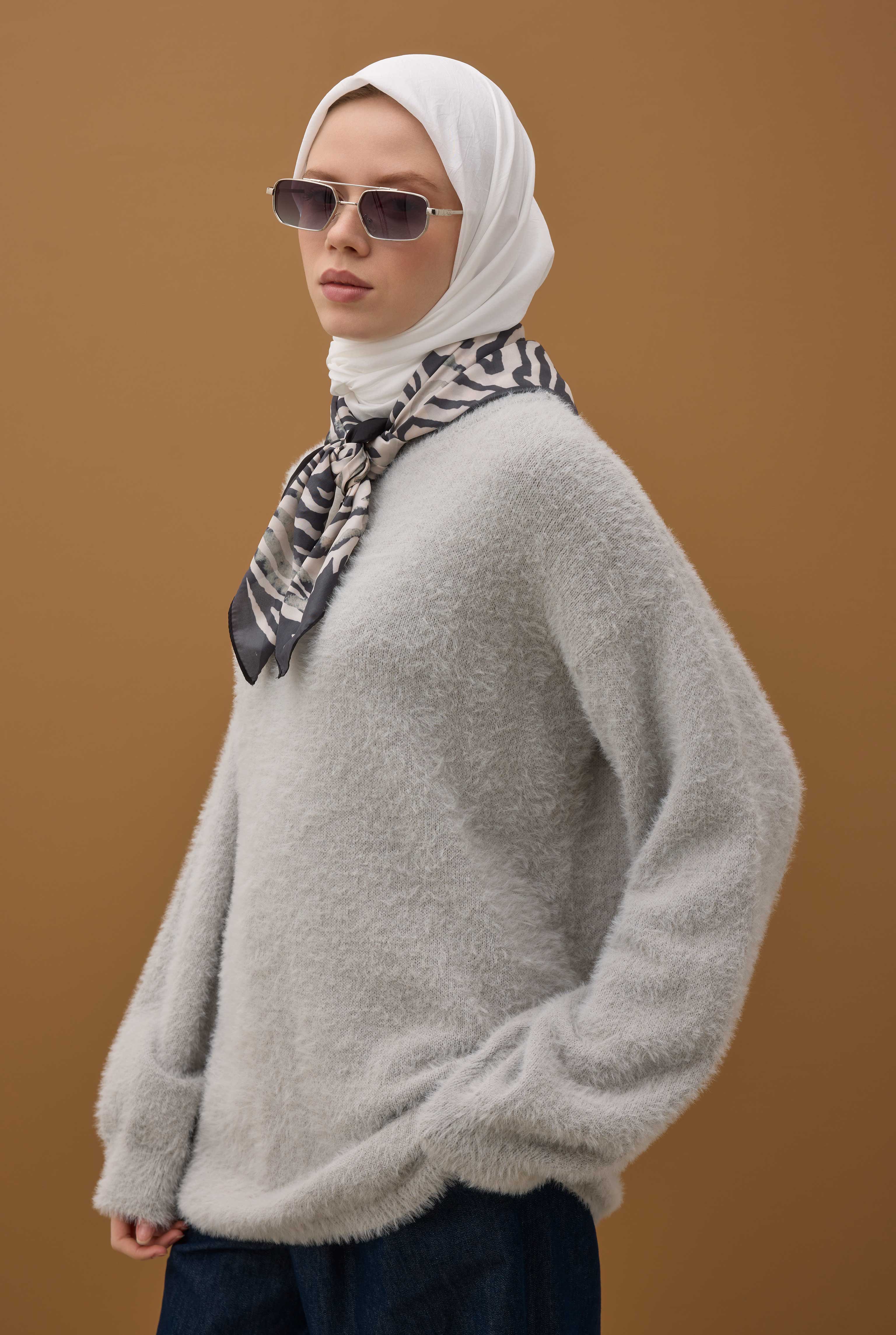 Soft Wrinkled Scarf White Down - HE-QA
