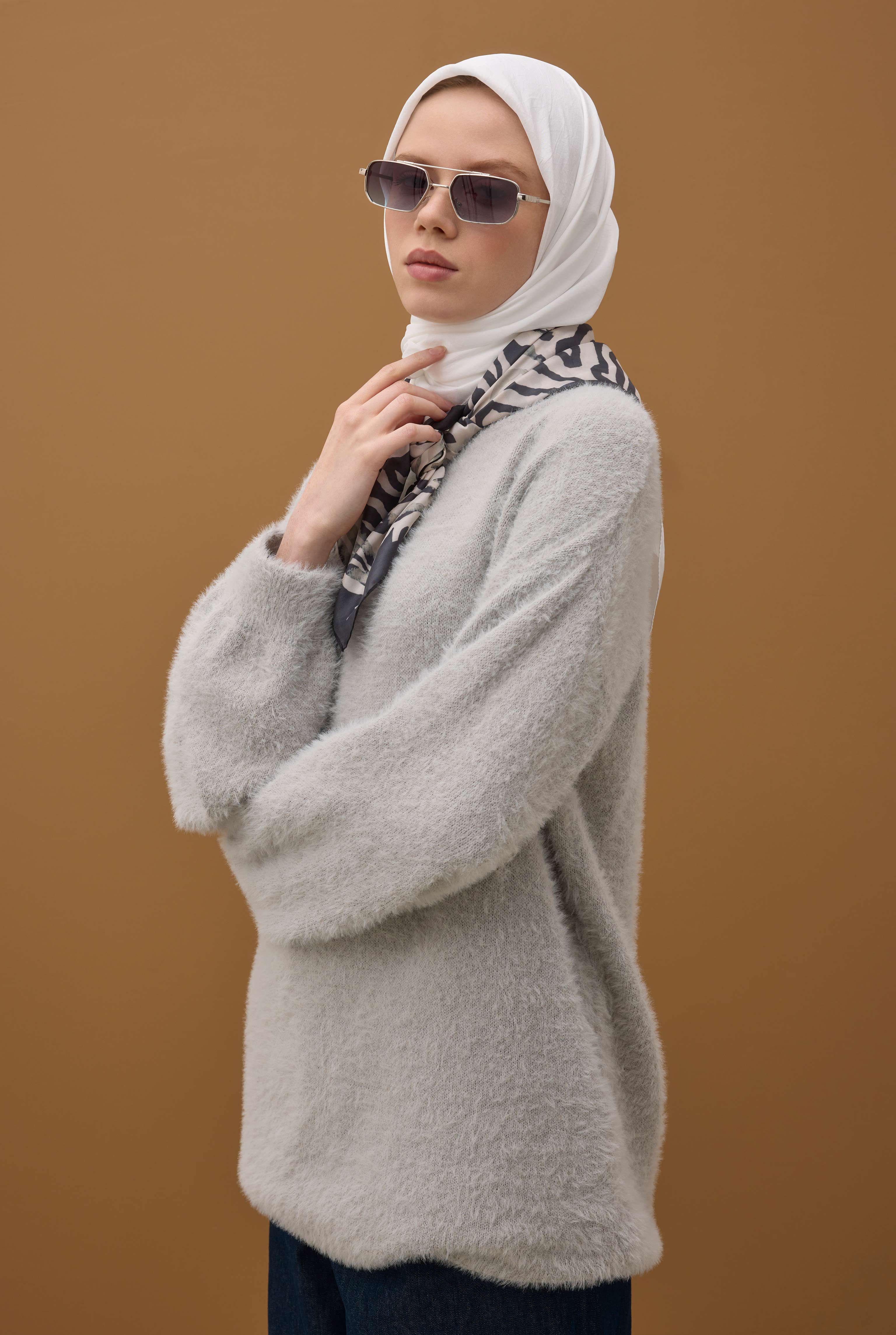 Soft Wrinkled Scarf White Down - 2