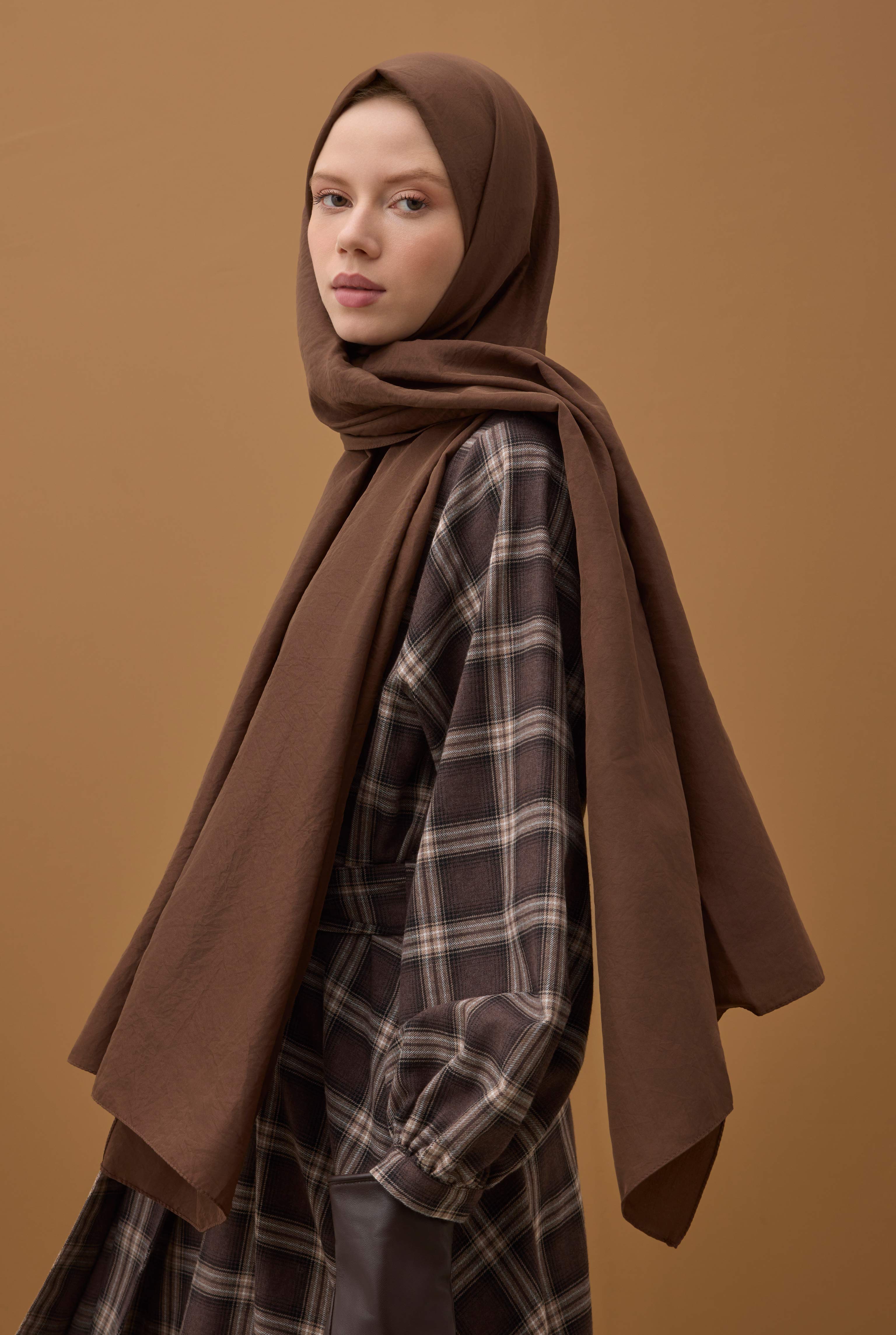 Soft Wrinkled Shawl Dark Brown - 5
