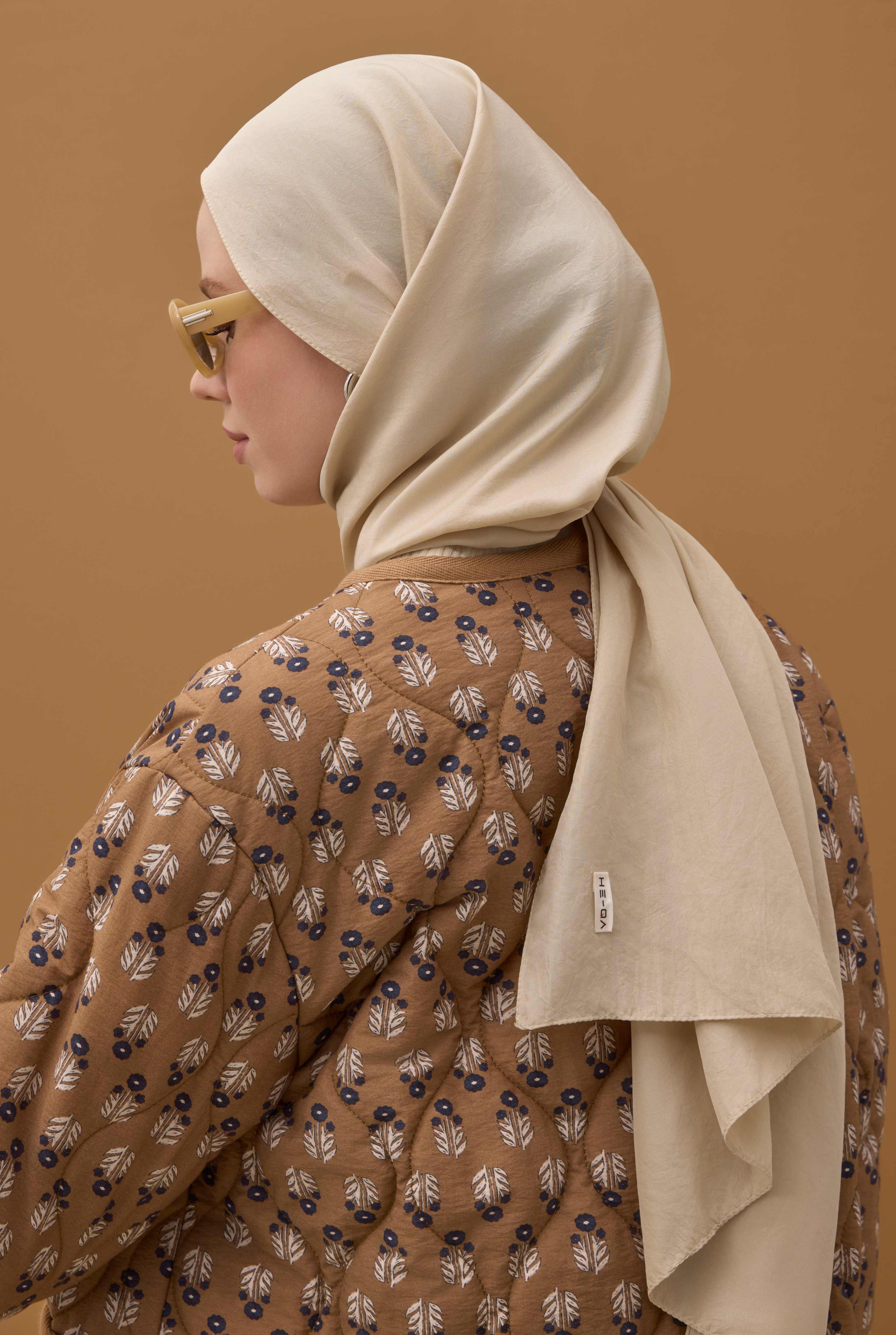 Soft Wrinkled Shawl Nude - 5
