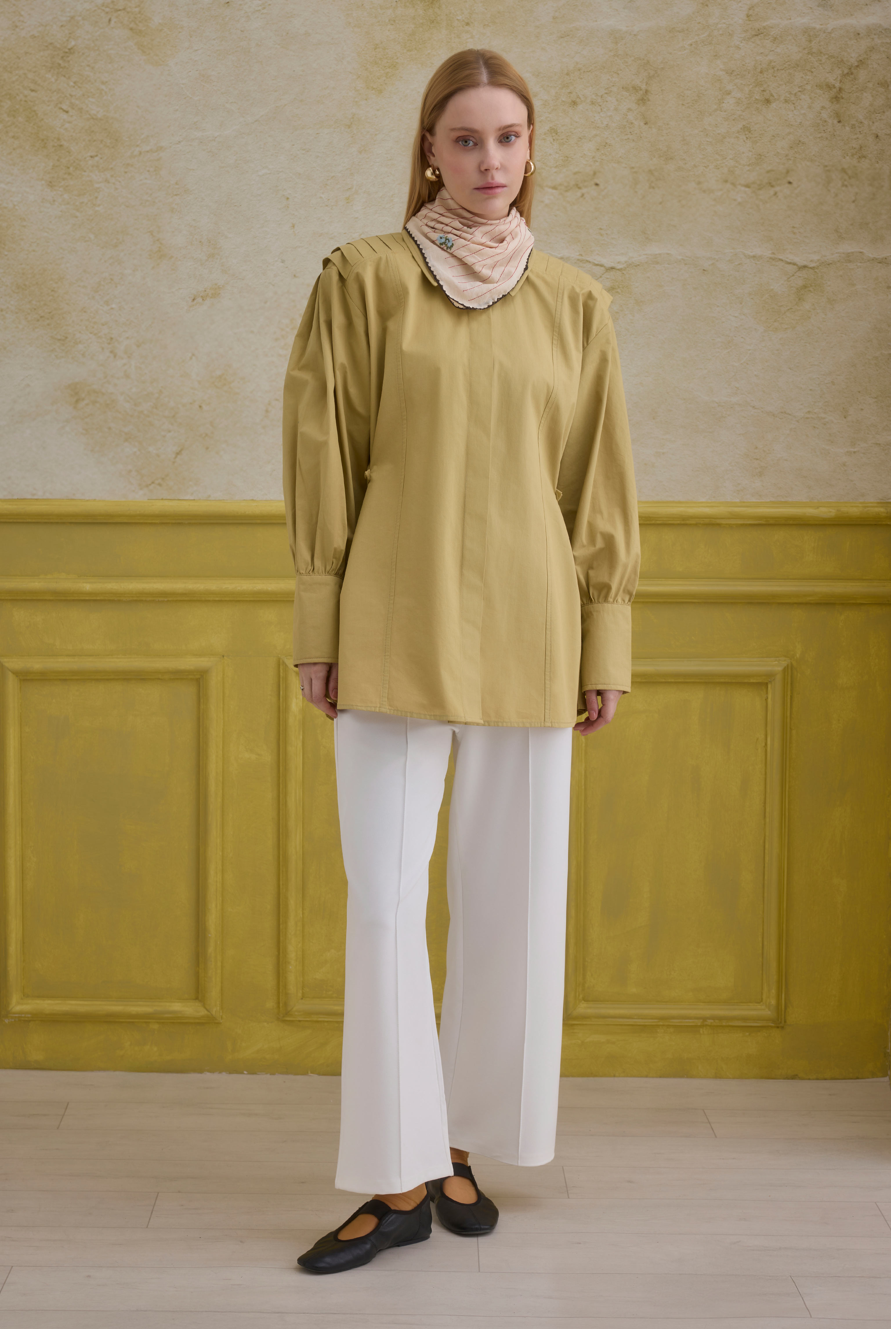 Back Pleat Detailed Cotton Shirt Honey - HE-QA