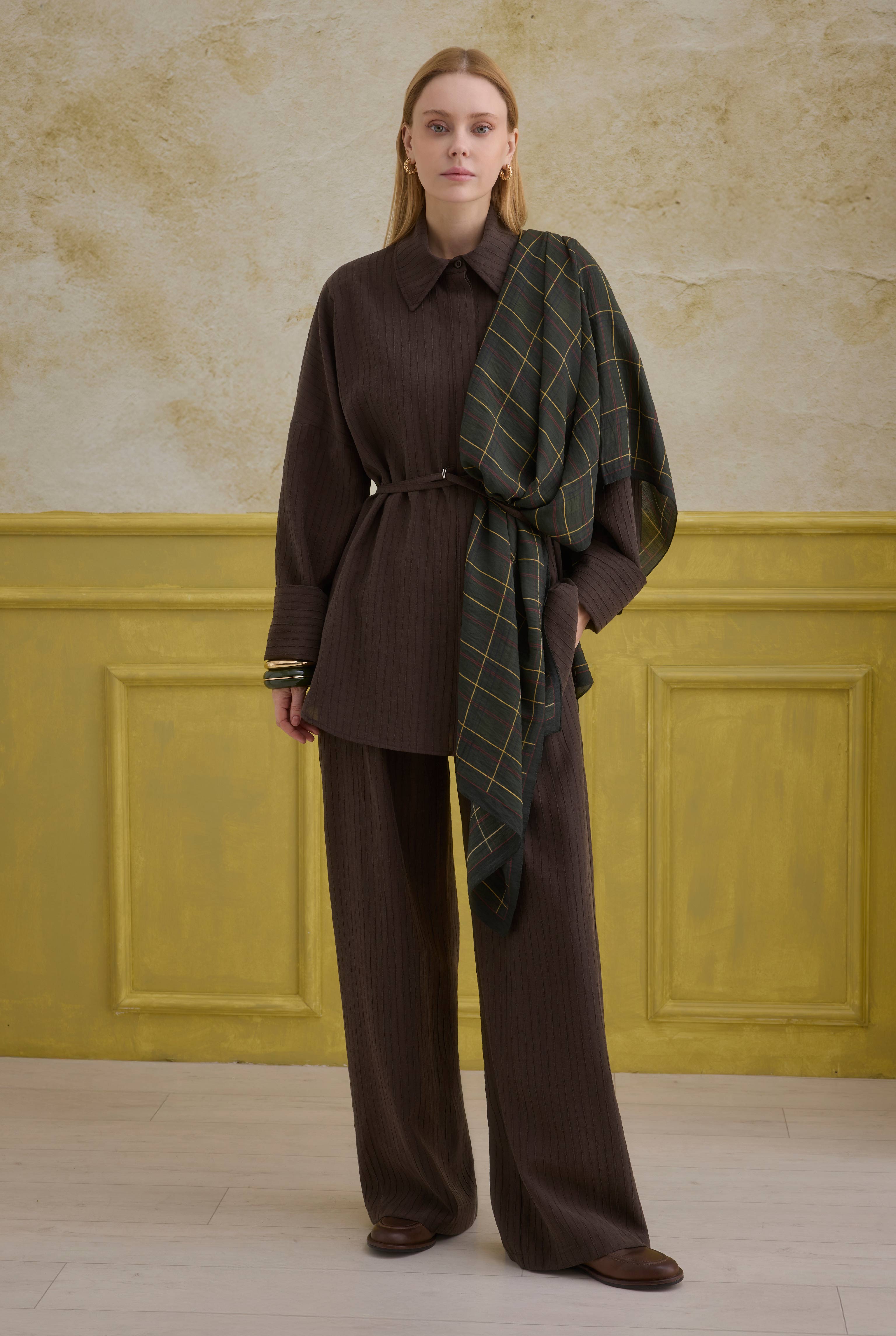 Striped Effect Modal Set Dark Brown - 1