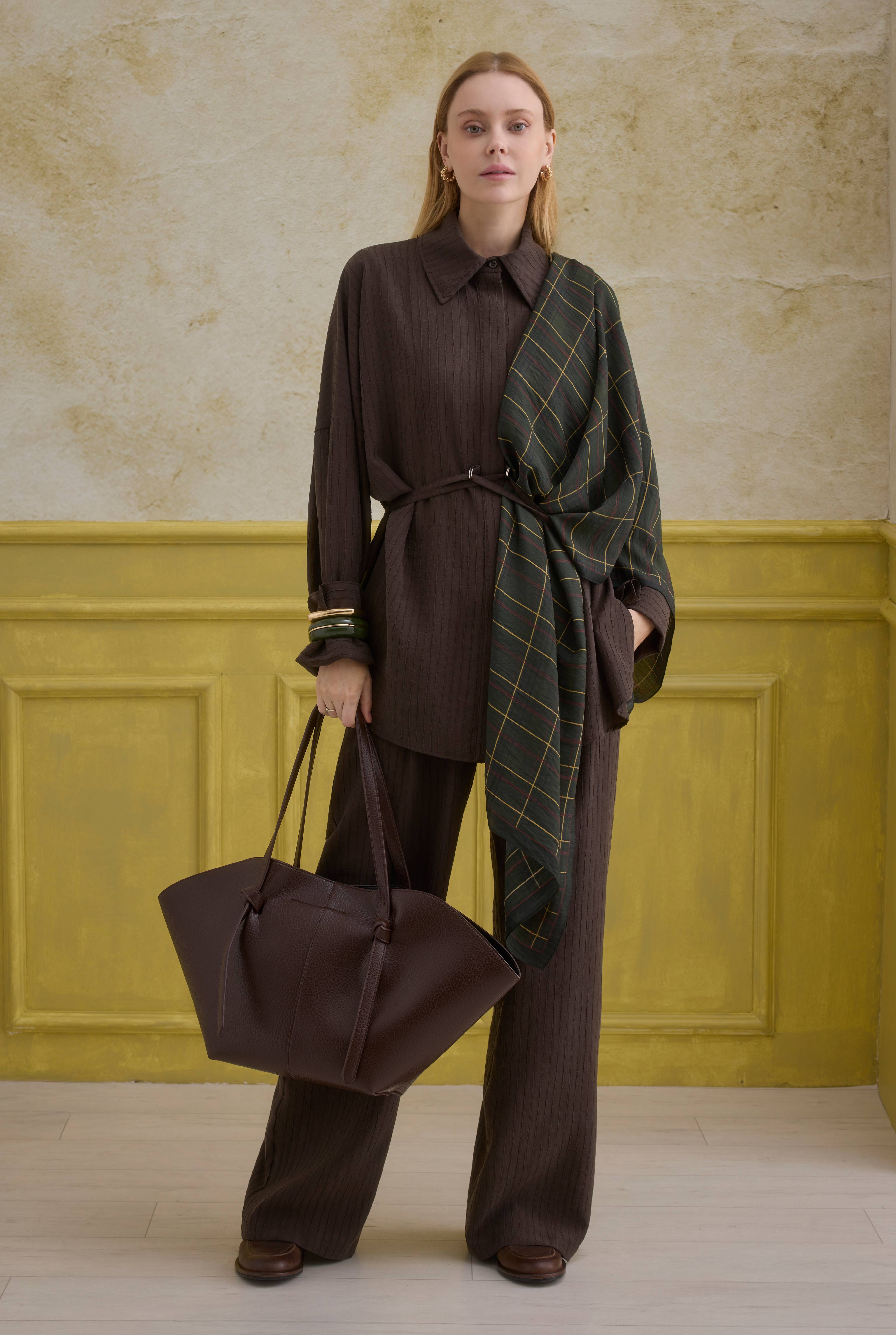 Striped Effect Modal Set Dark Brown - 2