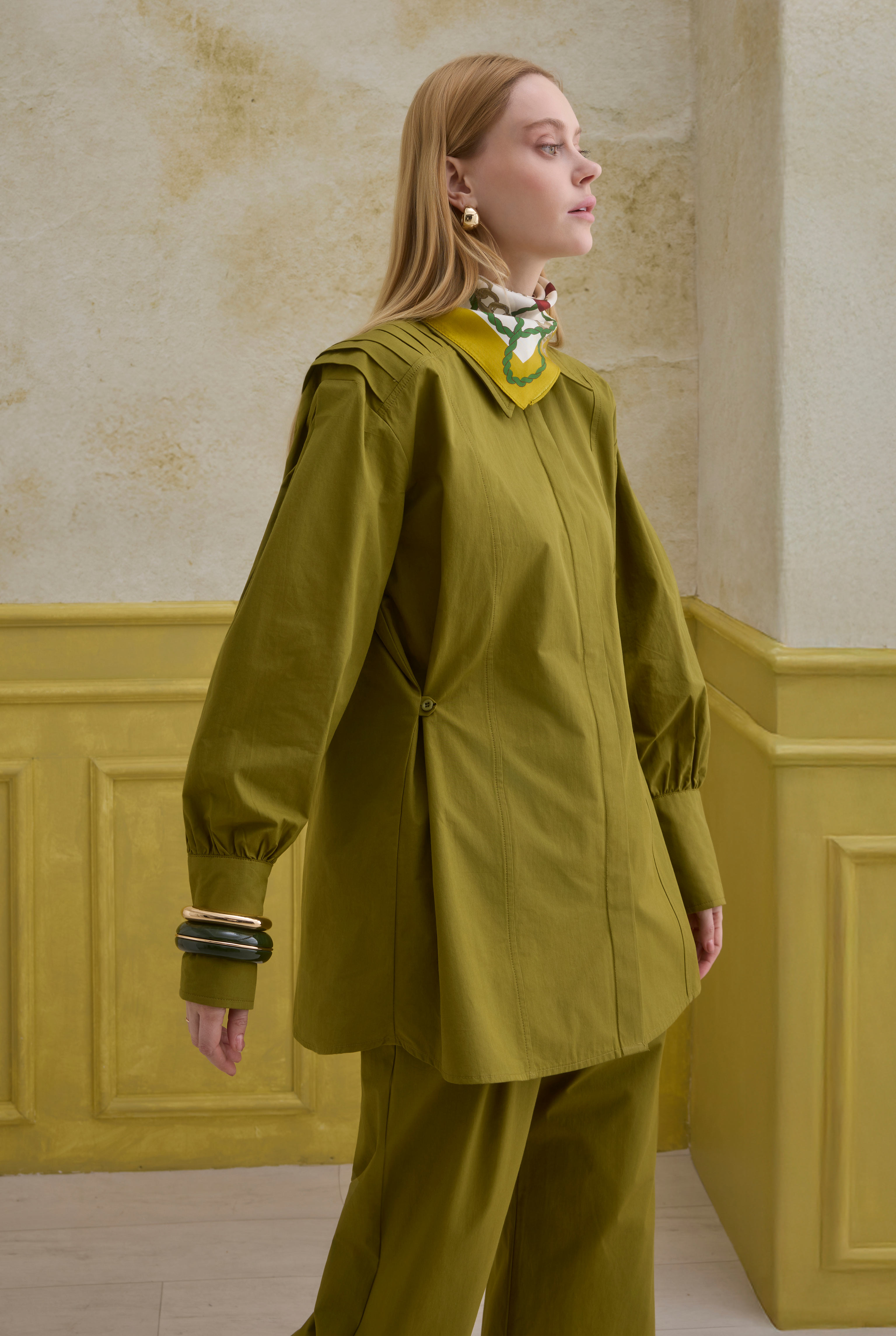 Back Pleat Detailed Cotton Shirt Oil Green - 2