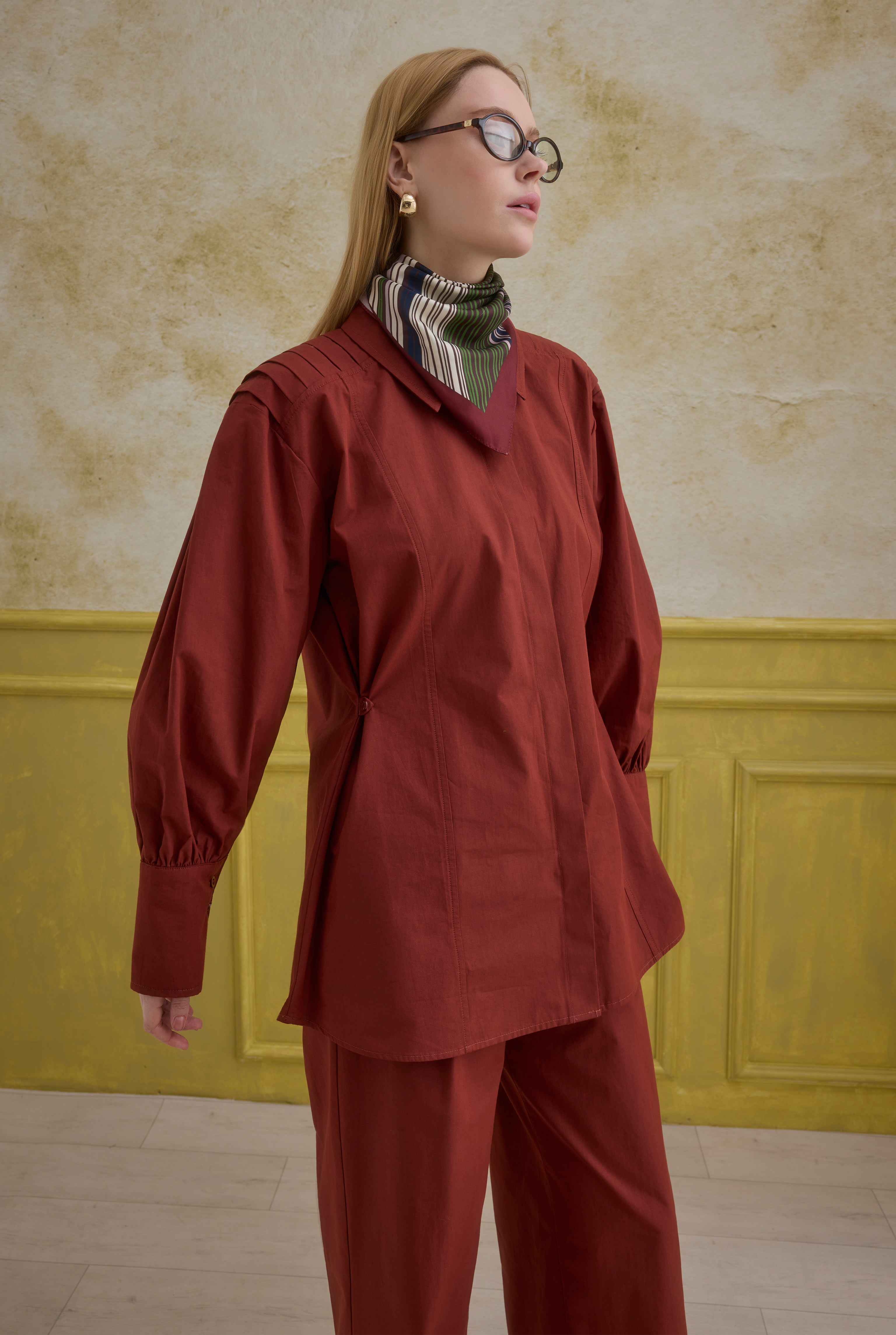 Back Pleat Detailed Cotton Shirt Bordeaux - HE-QA