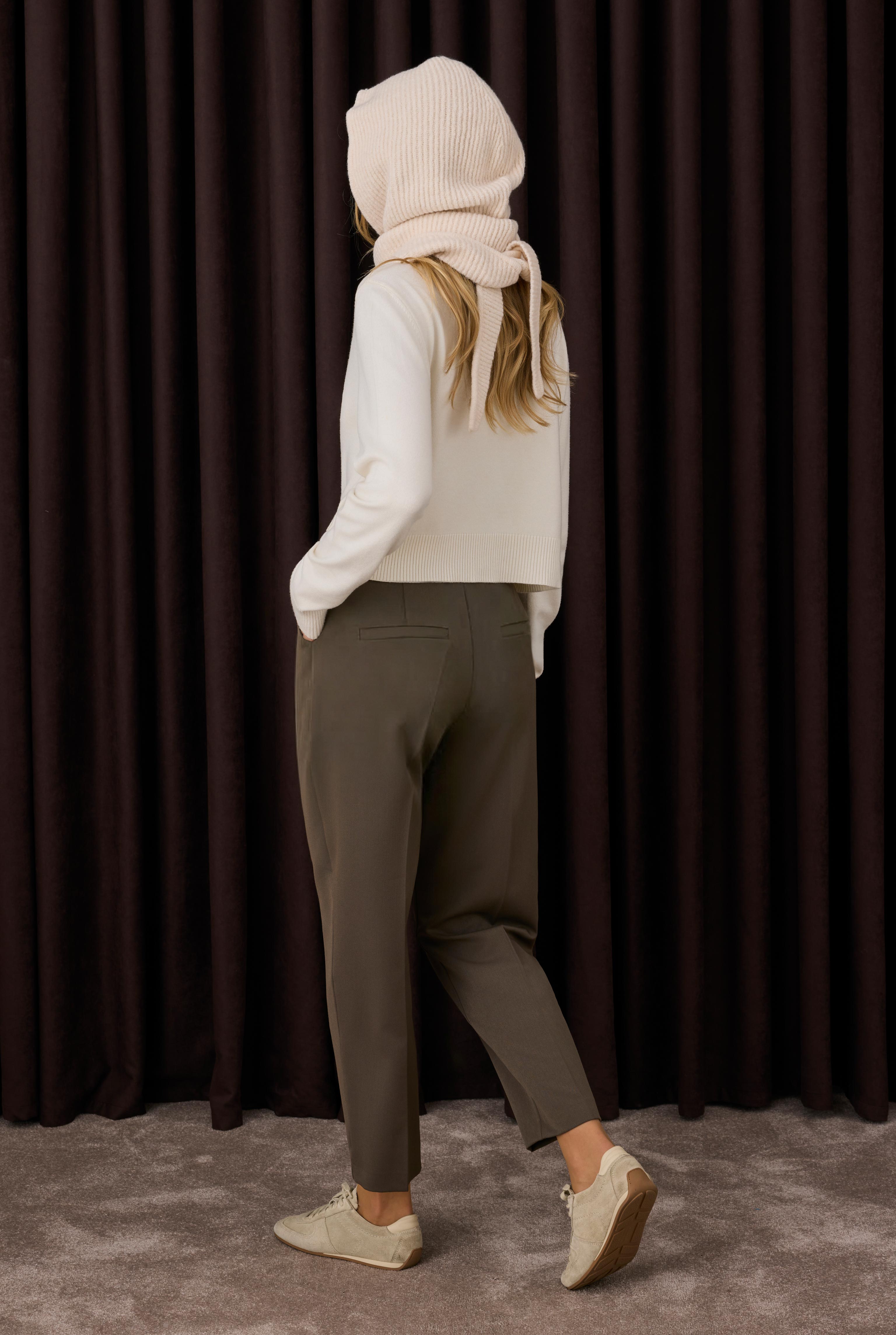 Tapered Trousers Truffle - 5