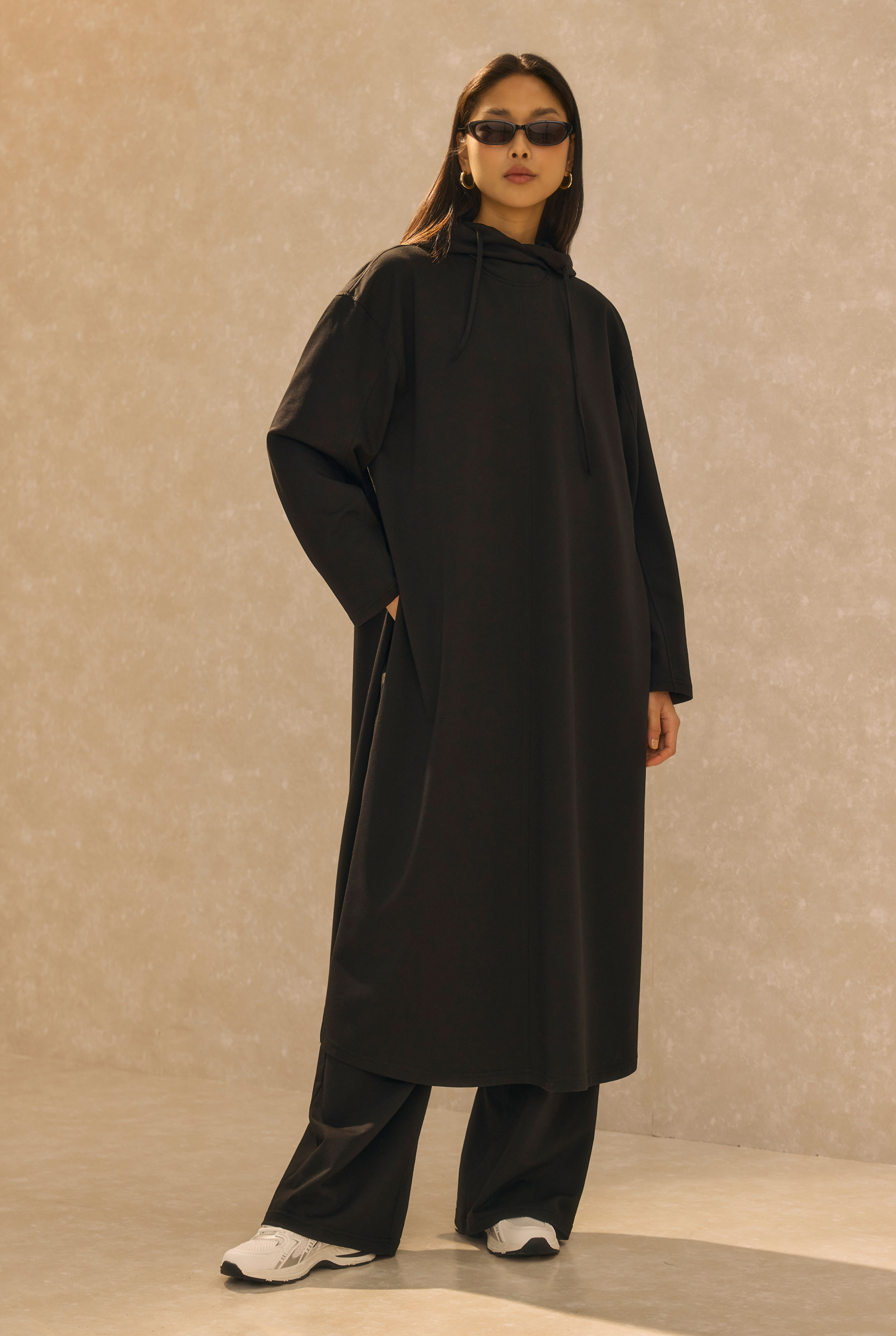 Long Hooded Sweatshirt Black - HE-QA