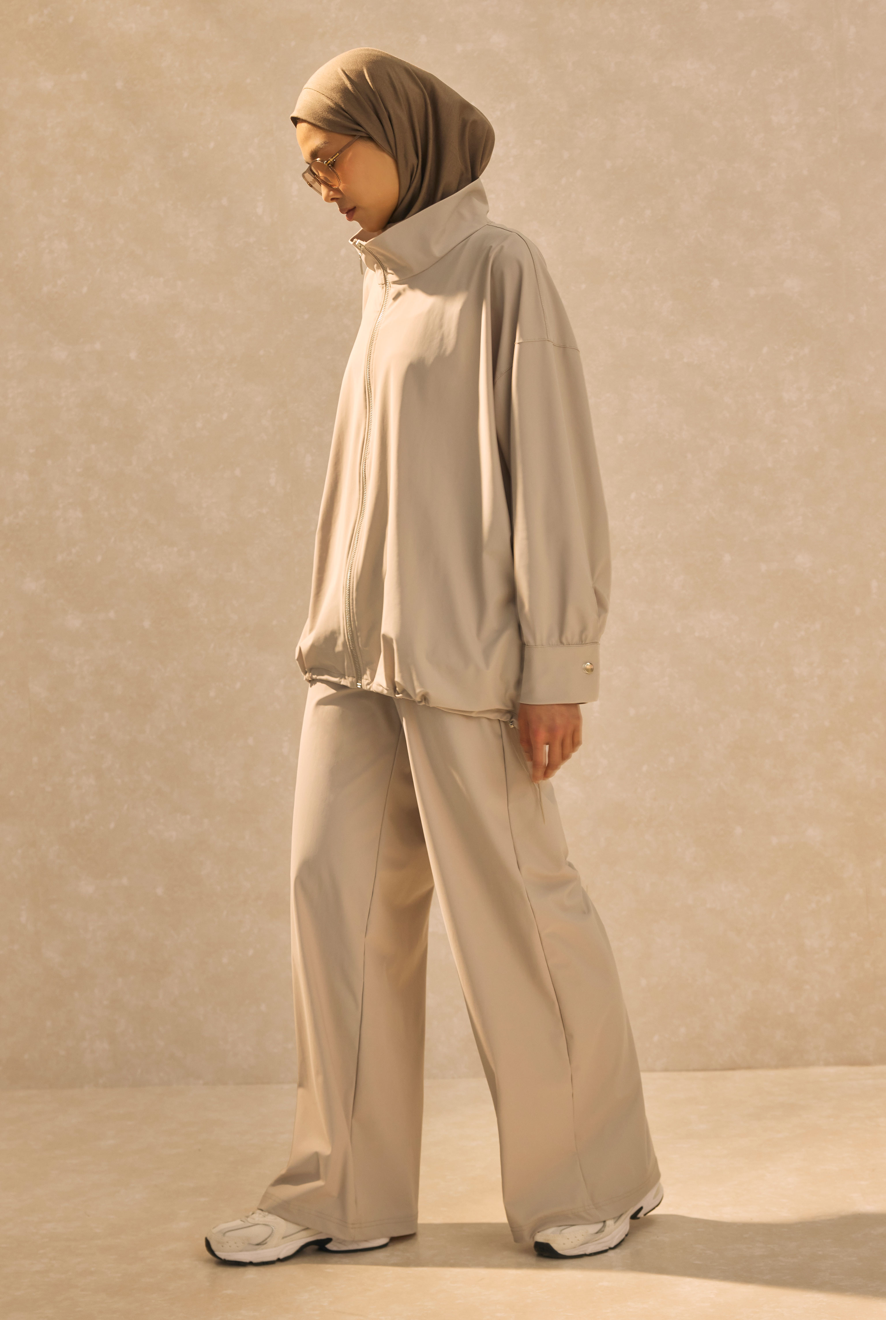 High Neck Tracksuit Stone - 5