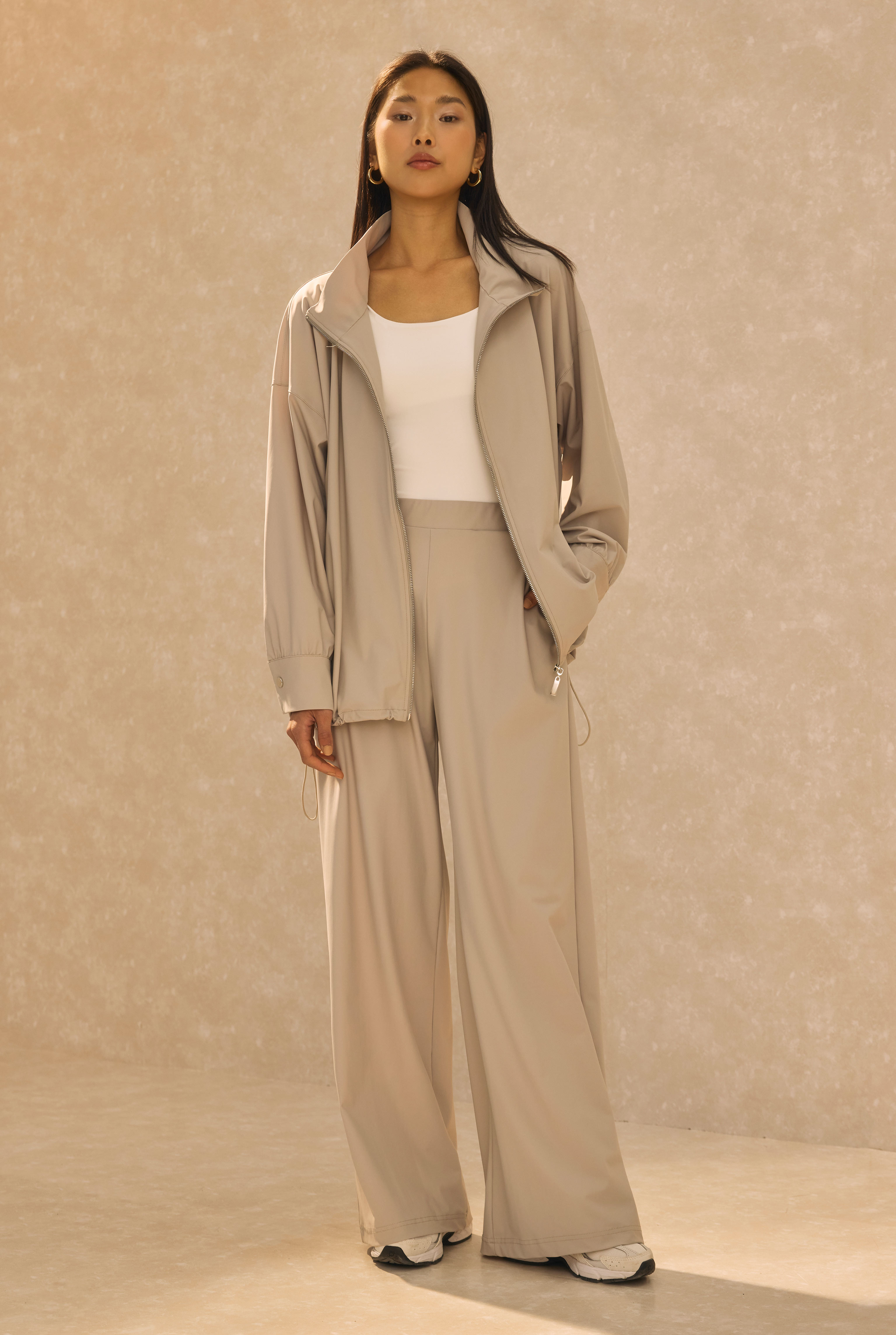 High Neck Tracksuit Stone - HE-QA