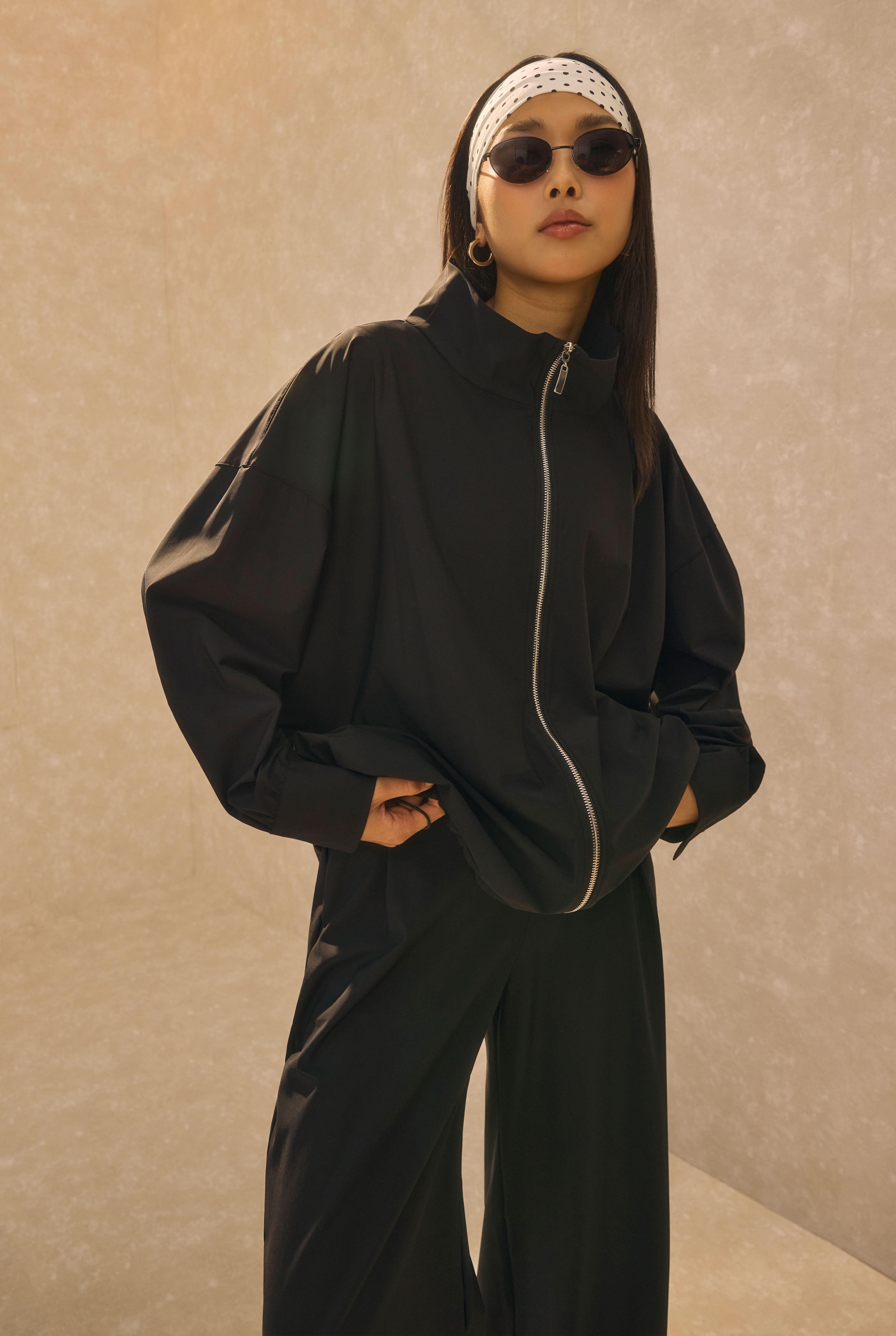 High Neck Tracksuit Black - HE-QA