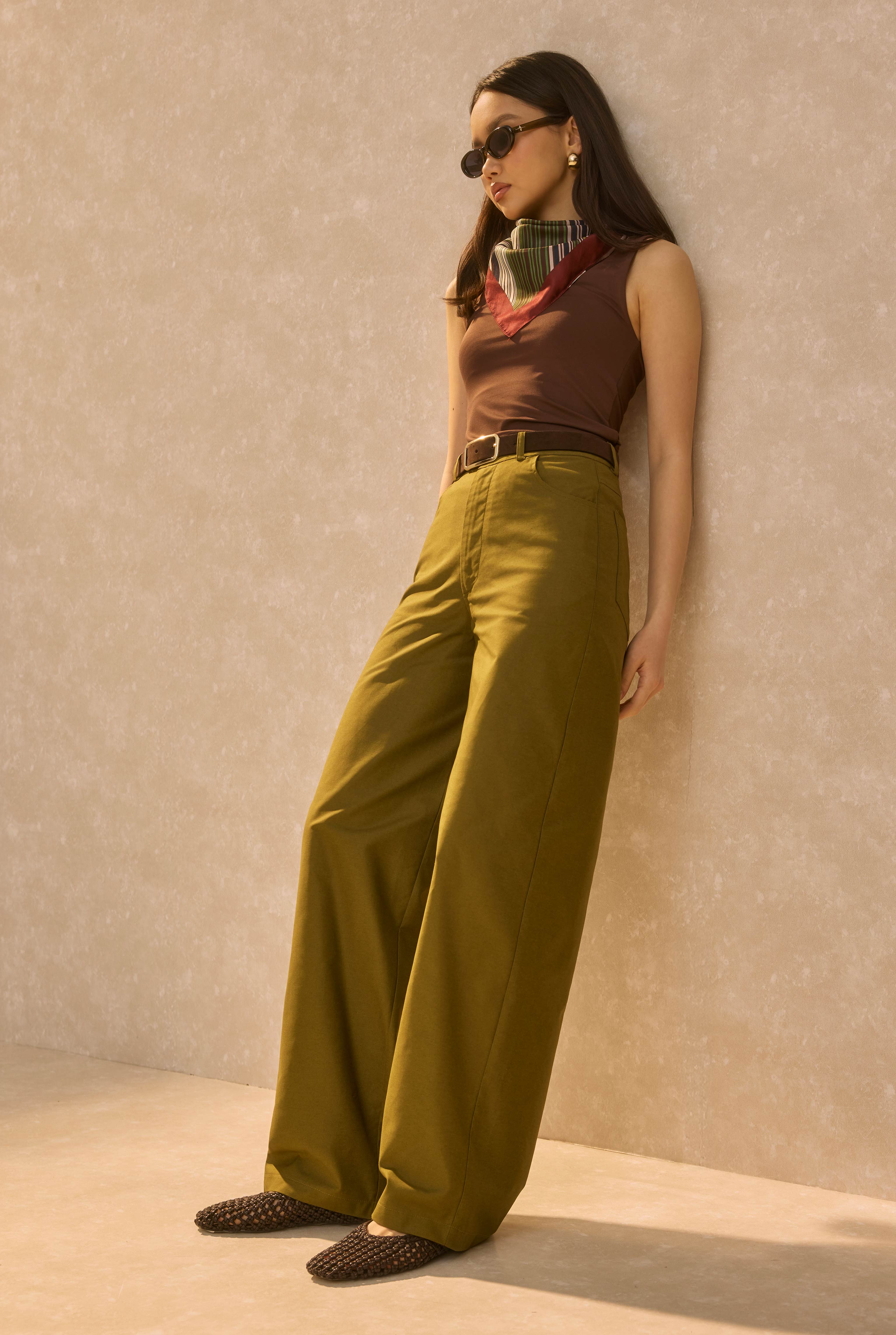 Gabardine Barrel Trousers Oil Green - HE-QA