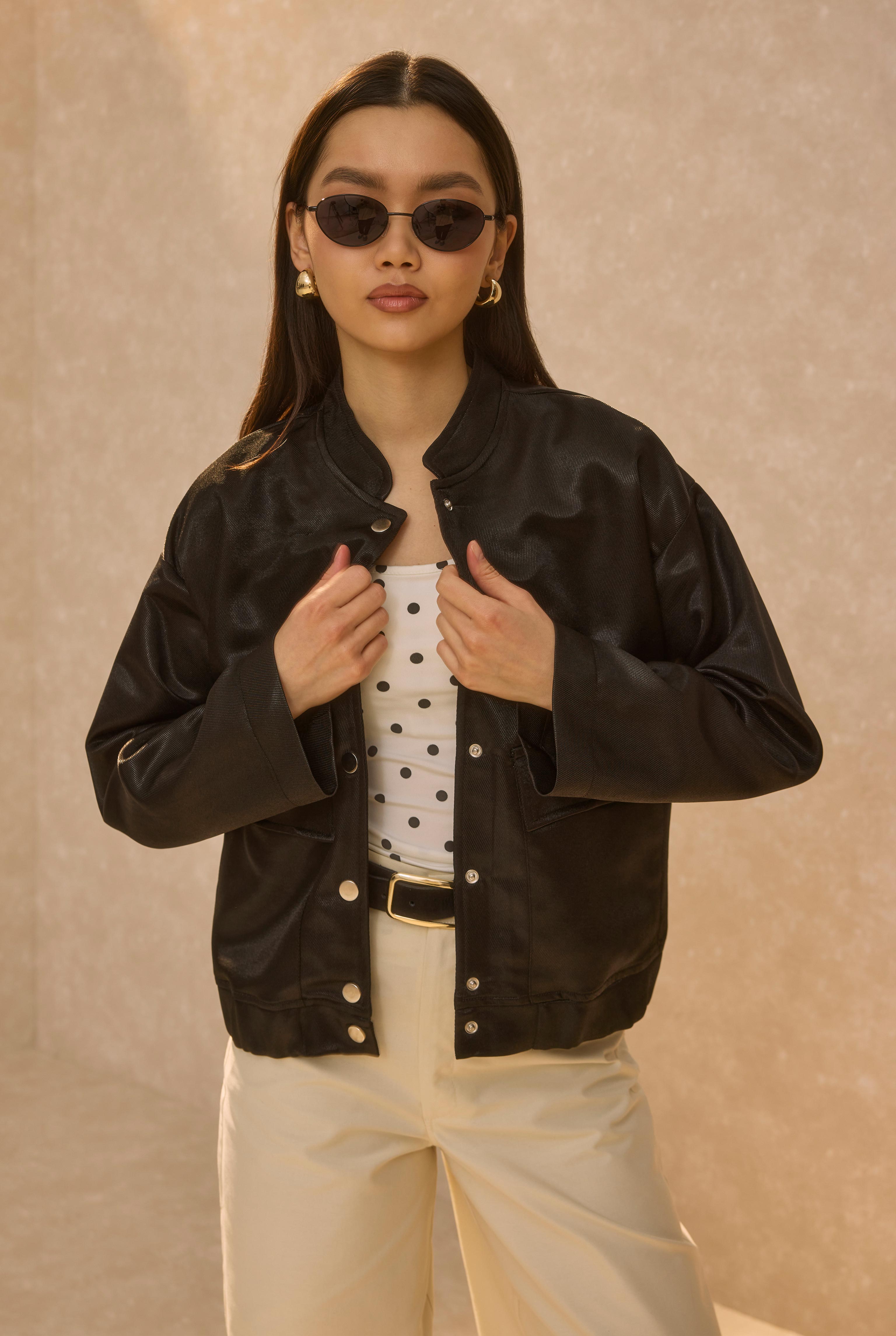 Brooch Detailed Bomber Jacket Black - 2