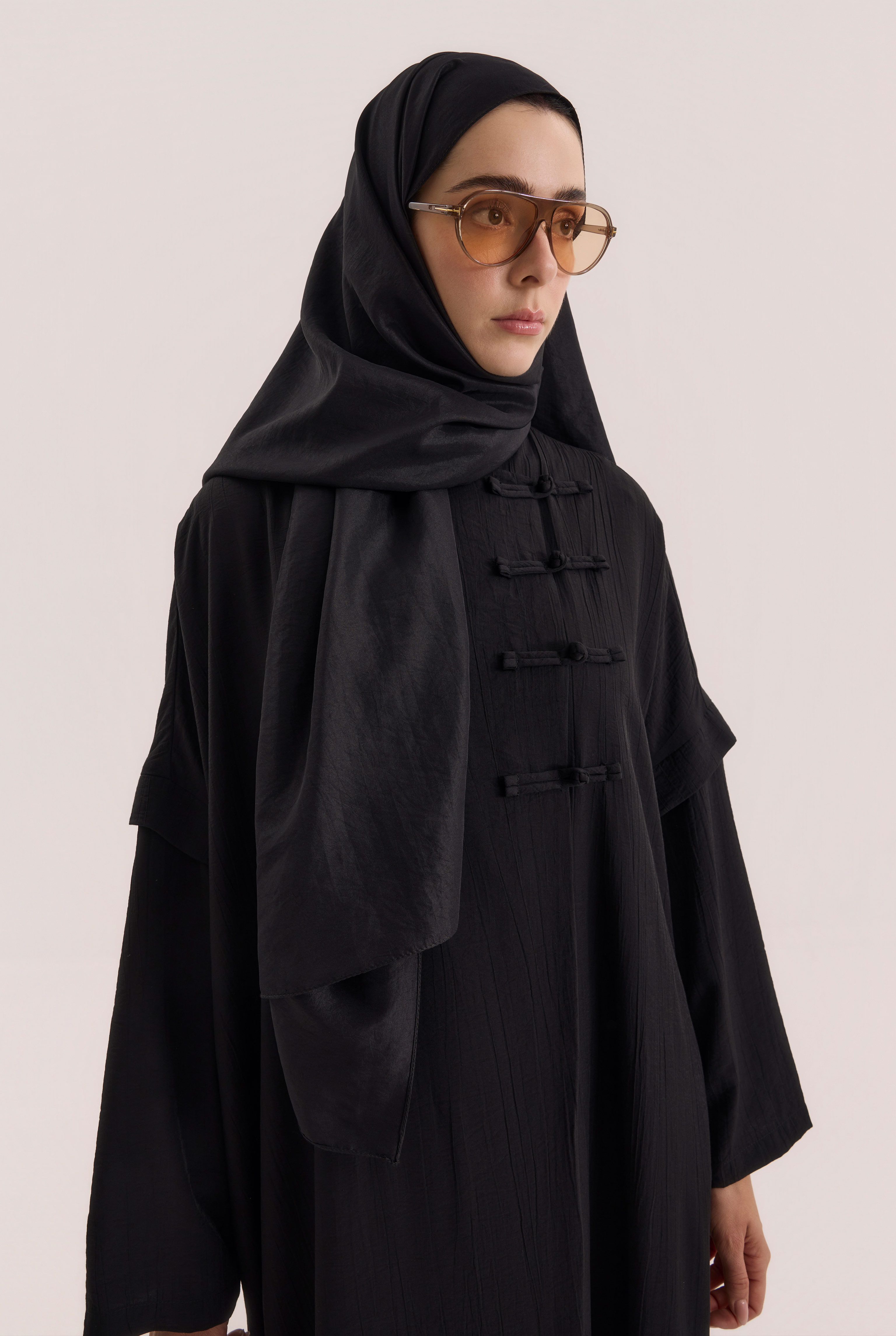 Aller Detailed Abaya Black - 2