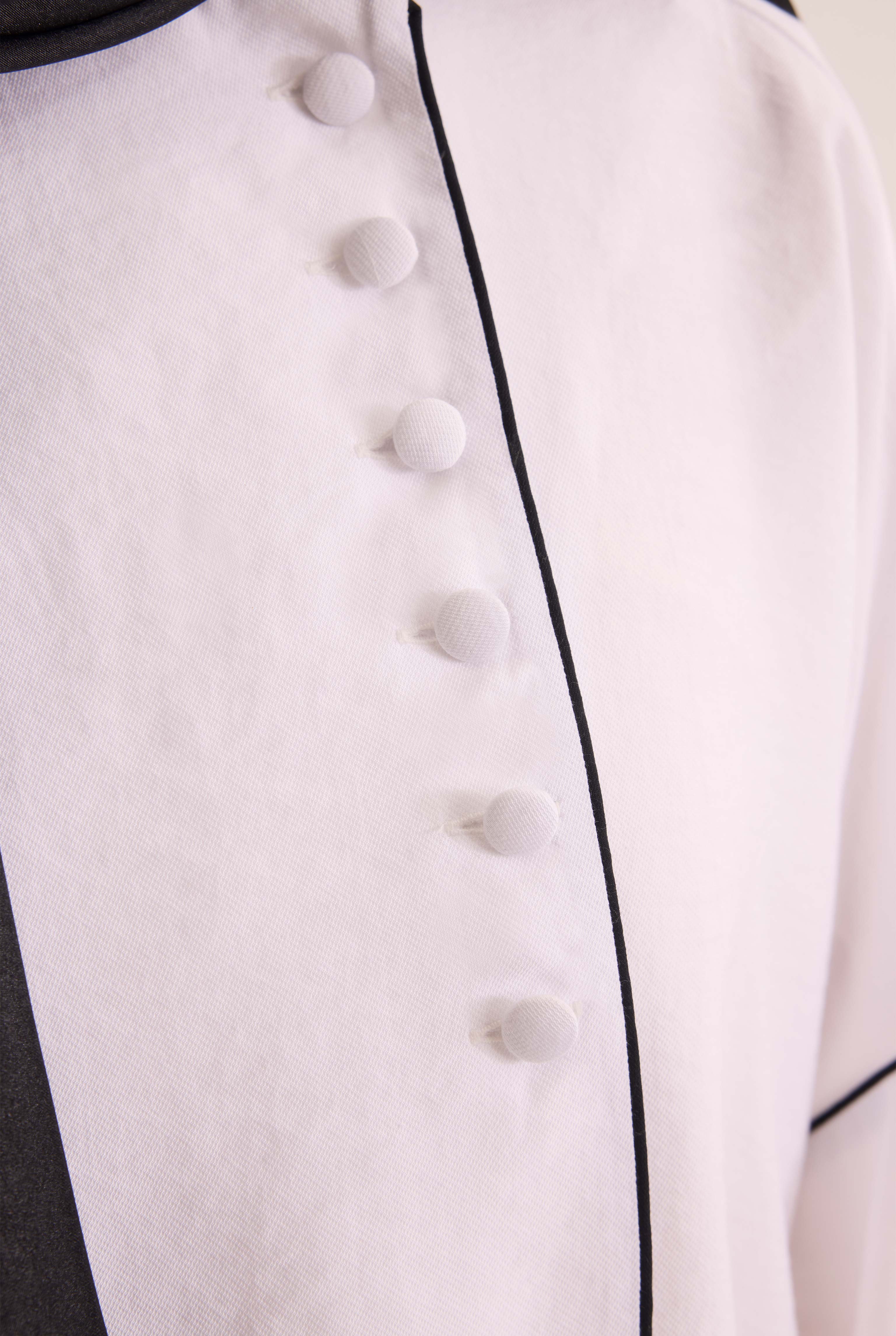 Piping Detailed Abaya White - 6