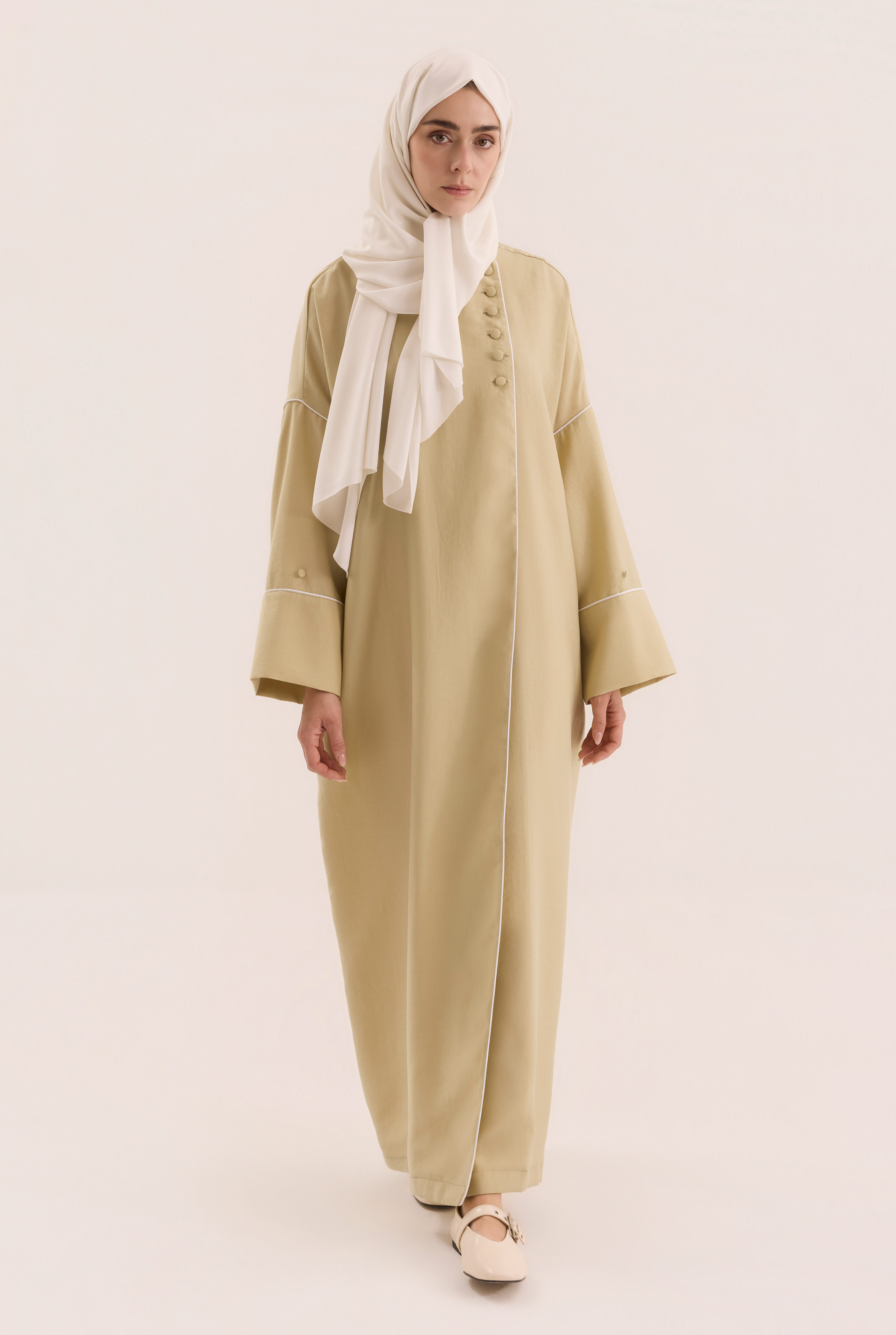 Piping Detailed Abaya Honey - 3