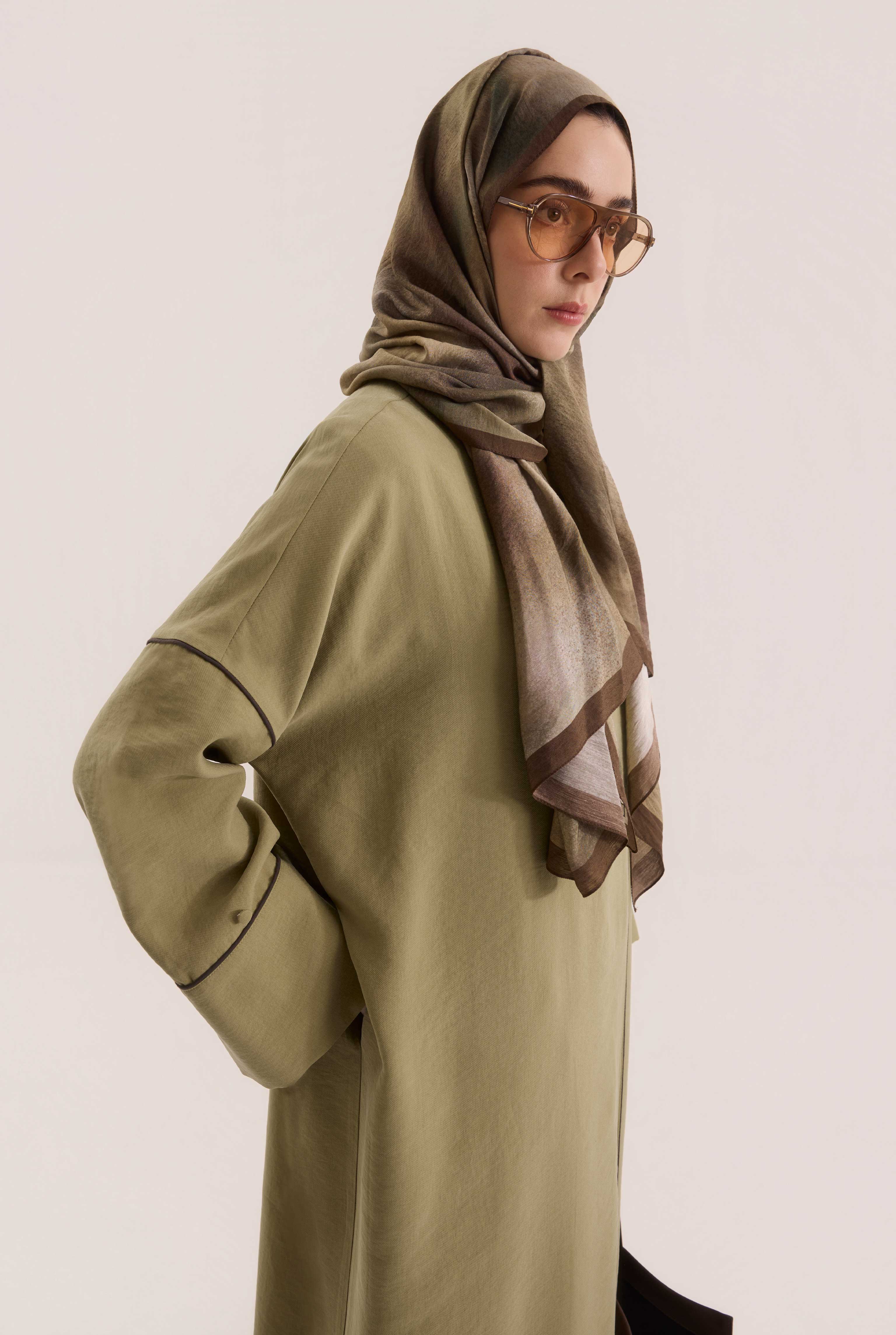 Piping Detailed Abaya Oil Green - 6