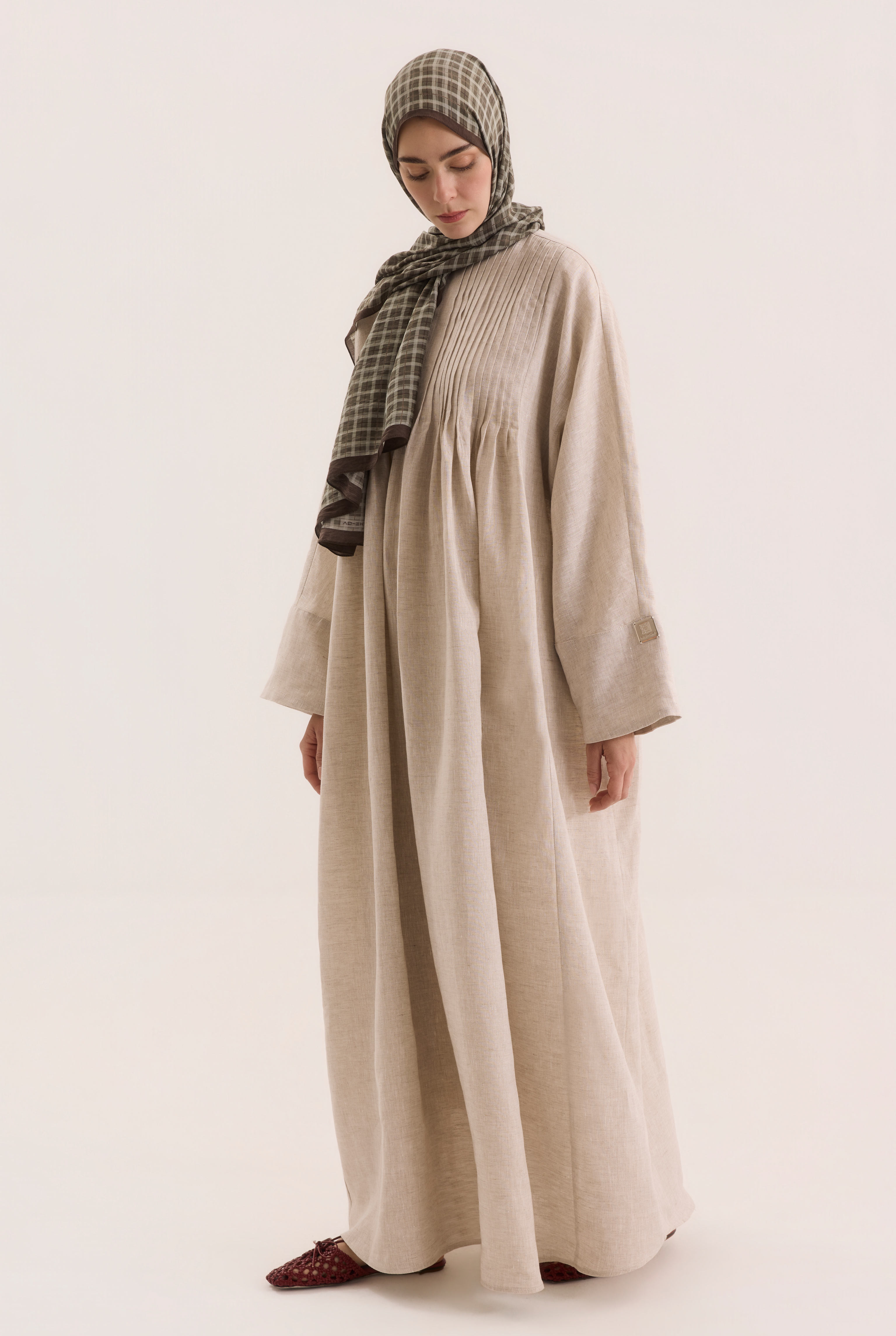 Pintuck Detailed Linen Abaya Pearl - 1