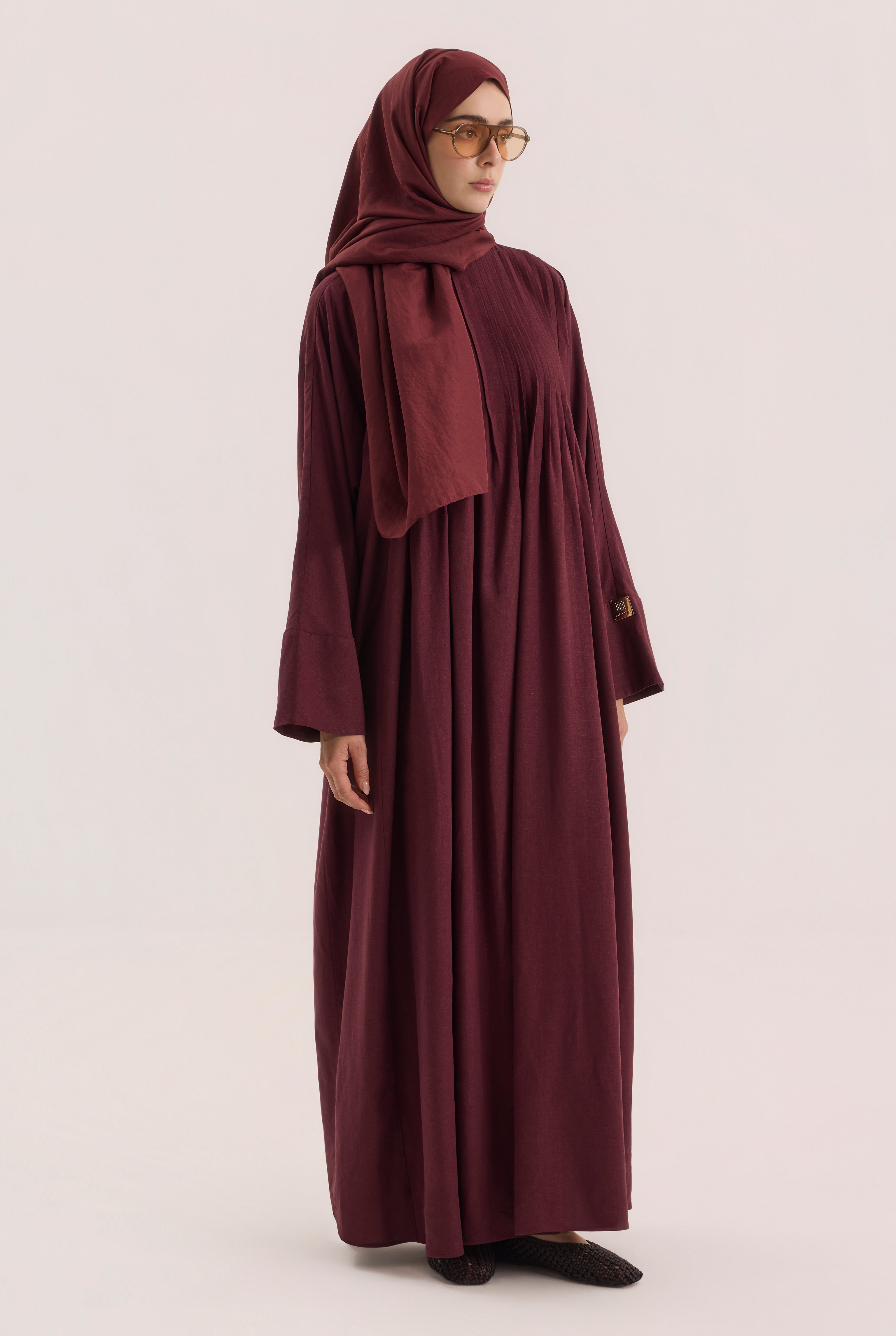 Pintuck Detailed Linen Abaya Bordeaux - 2