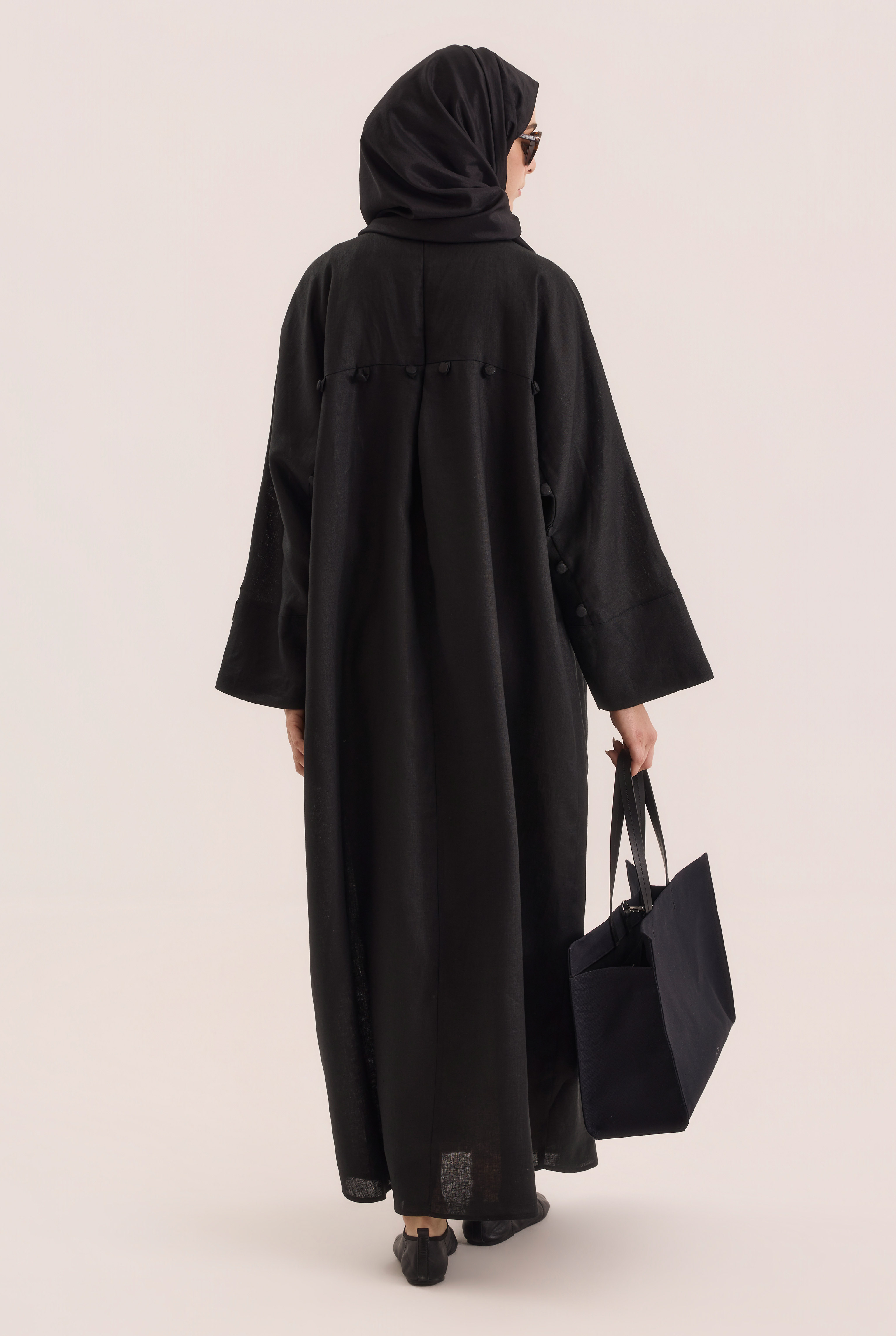 Pintuck Detailed Linen Abaya Black - 5