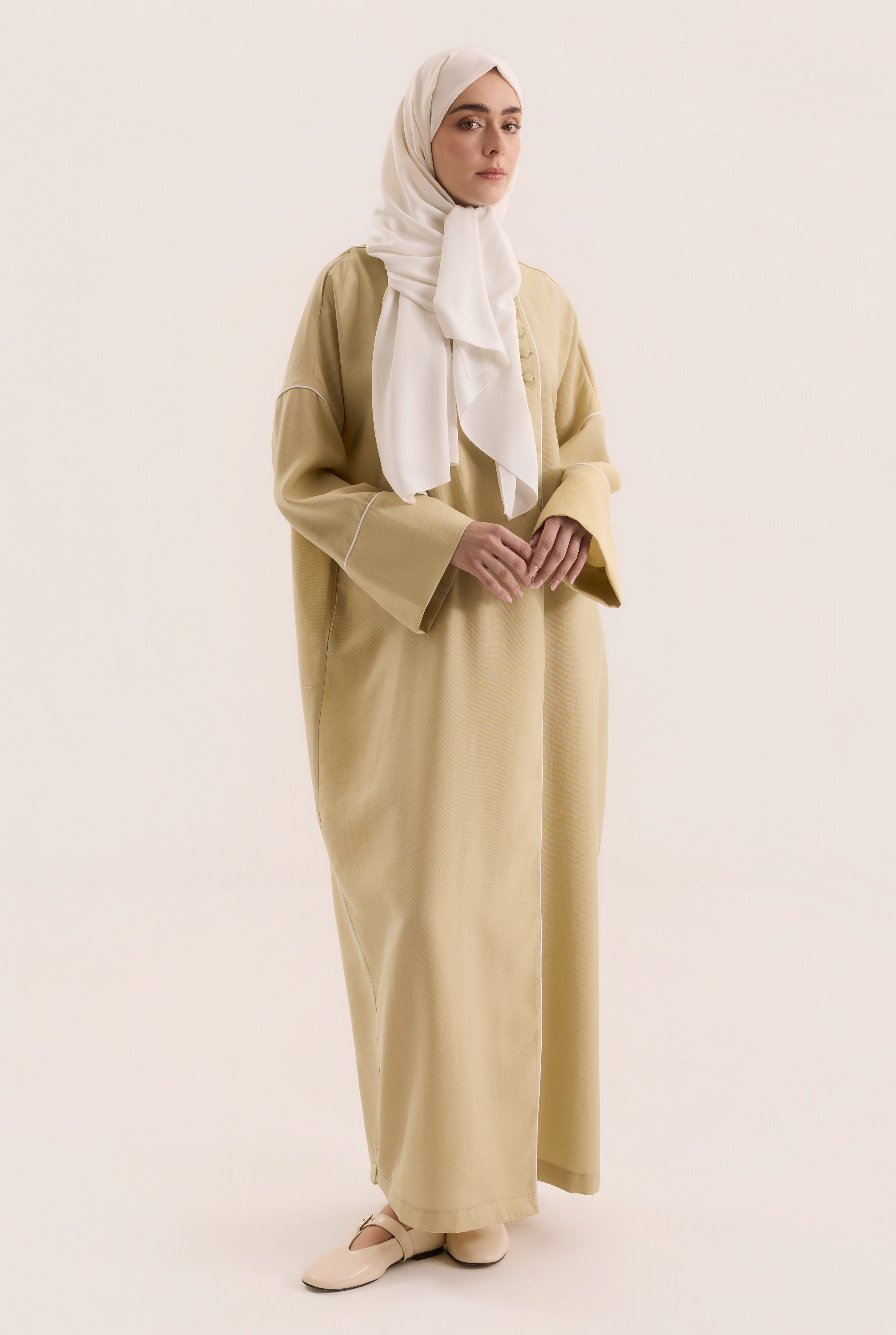 Piping Detailed Abaya Honey - 2